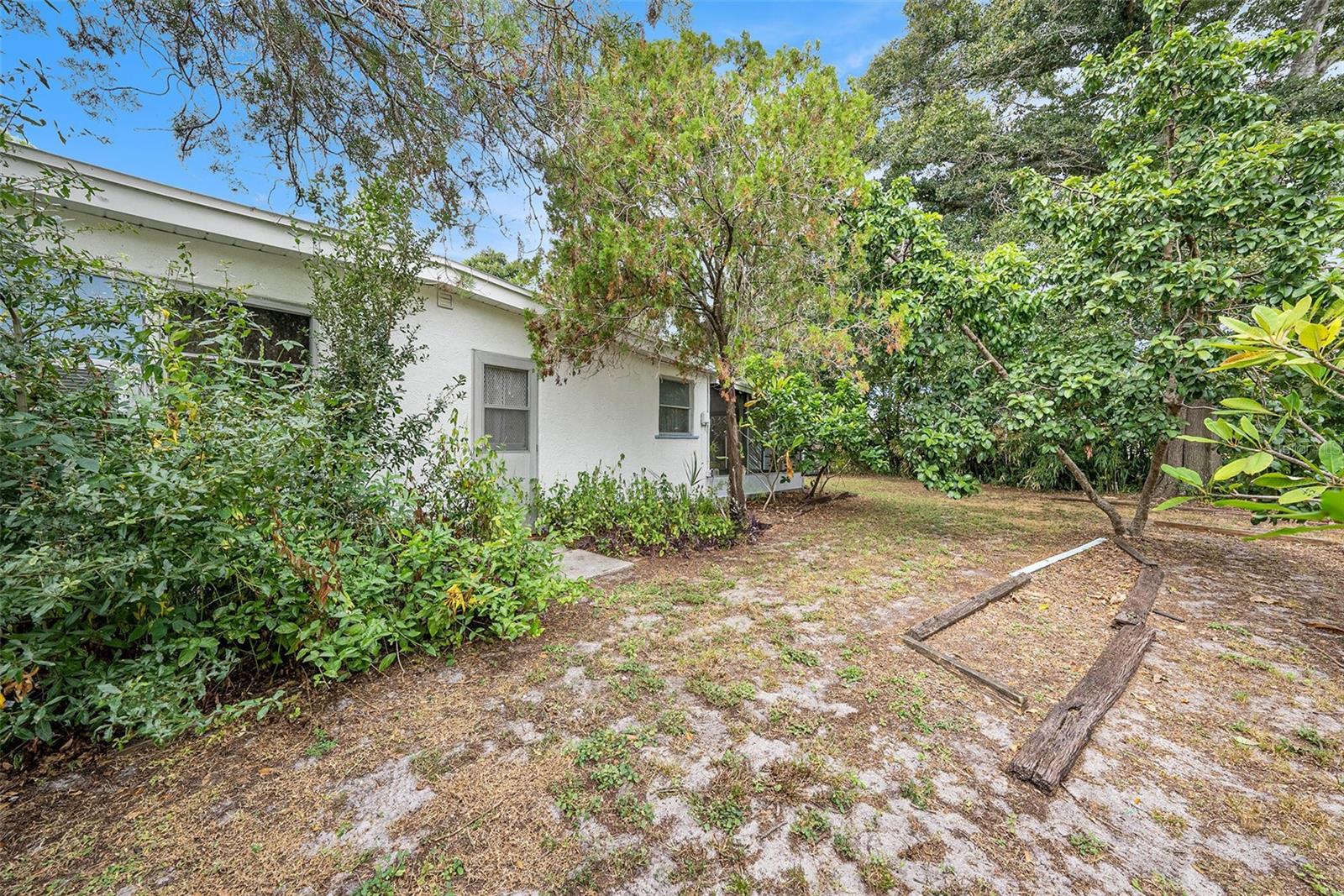 Image 25 of 30 For 8481 93rd Avenue