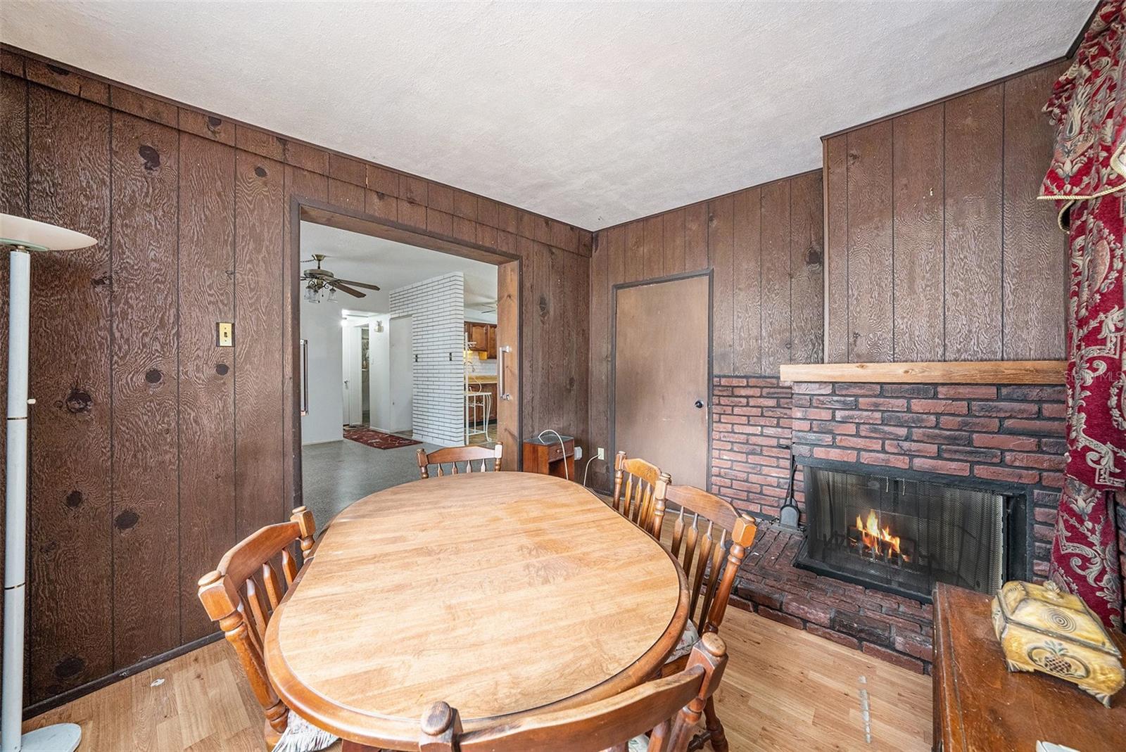 Image 9 of 30 For 8481 93rd Avenue