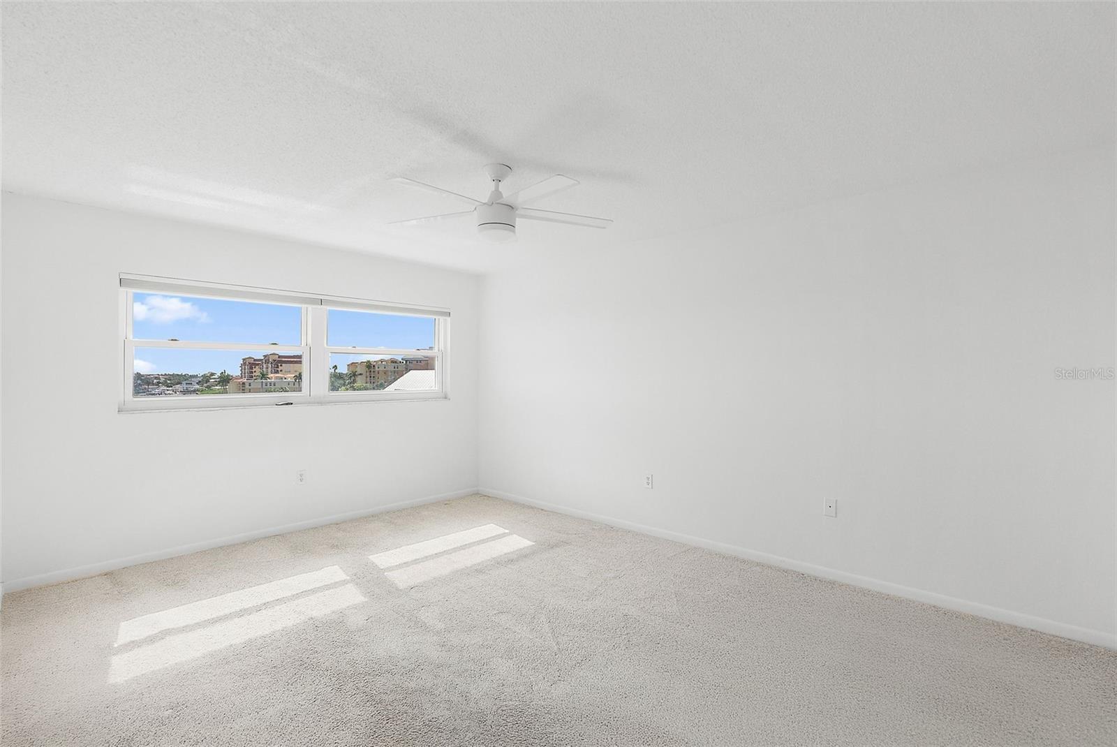 Image 15 of 40 For 5555 Gulf Boulevard 407