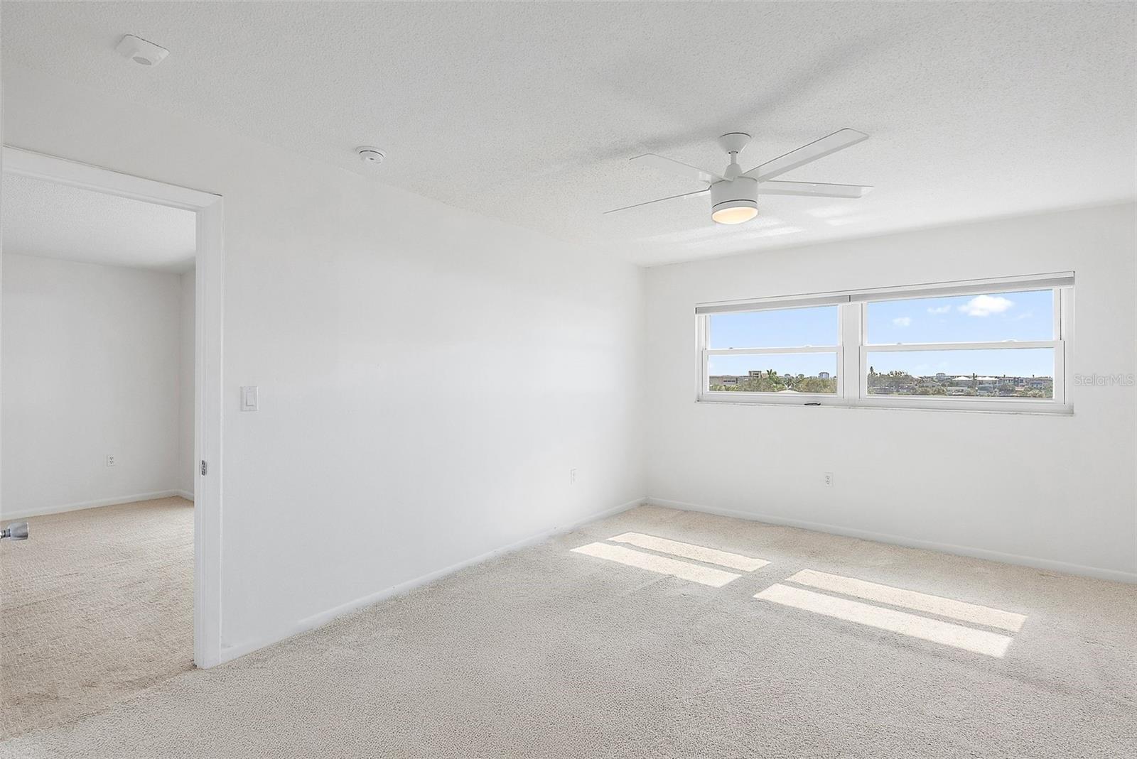 Image 16 of 40 For 5555 Gulf Boulevard 407