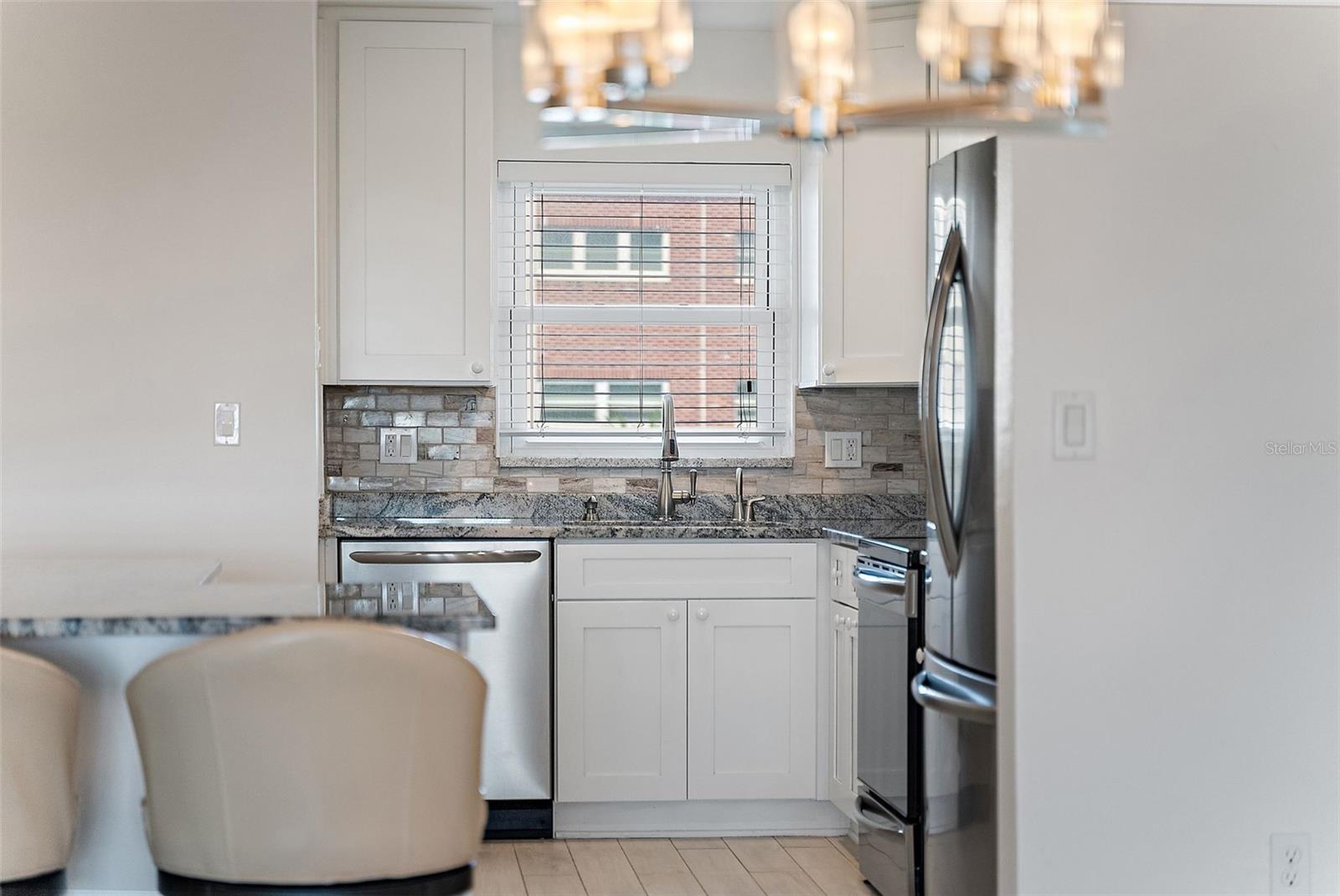 Image 23 of 40 For 5555 Gulf Boulevard 407