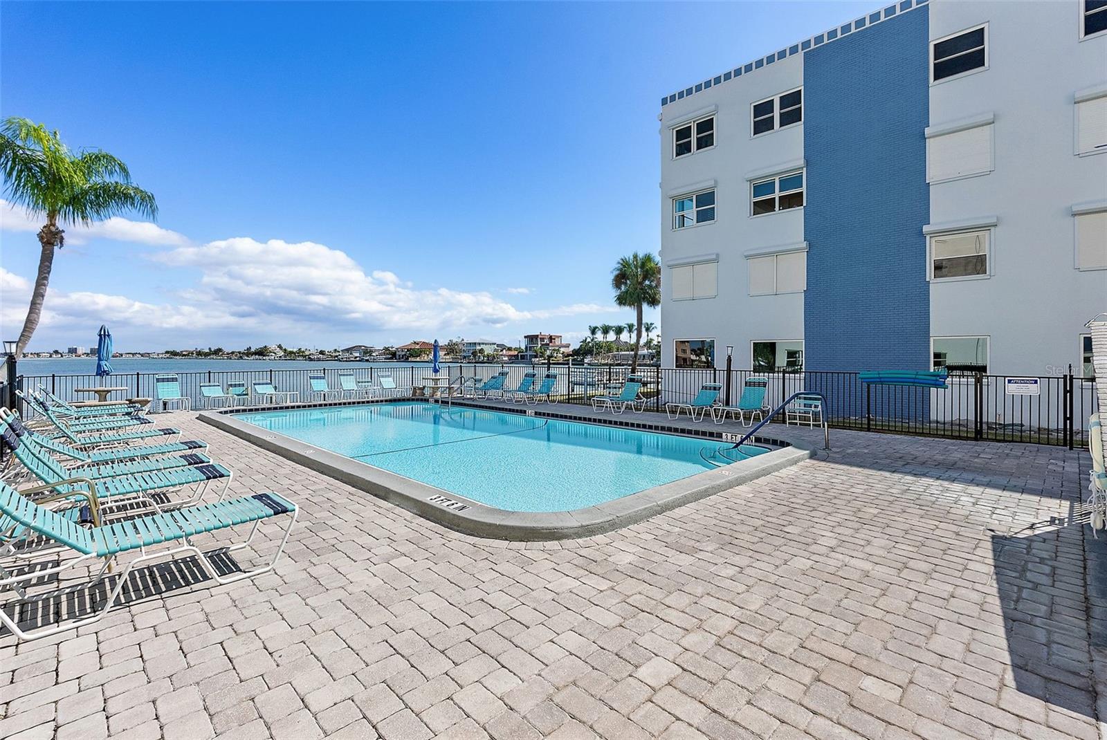 Image 30 of 40 For 5555 Gulf Boulevard 407