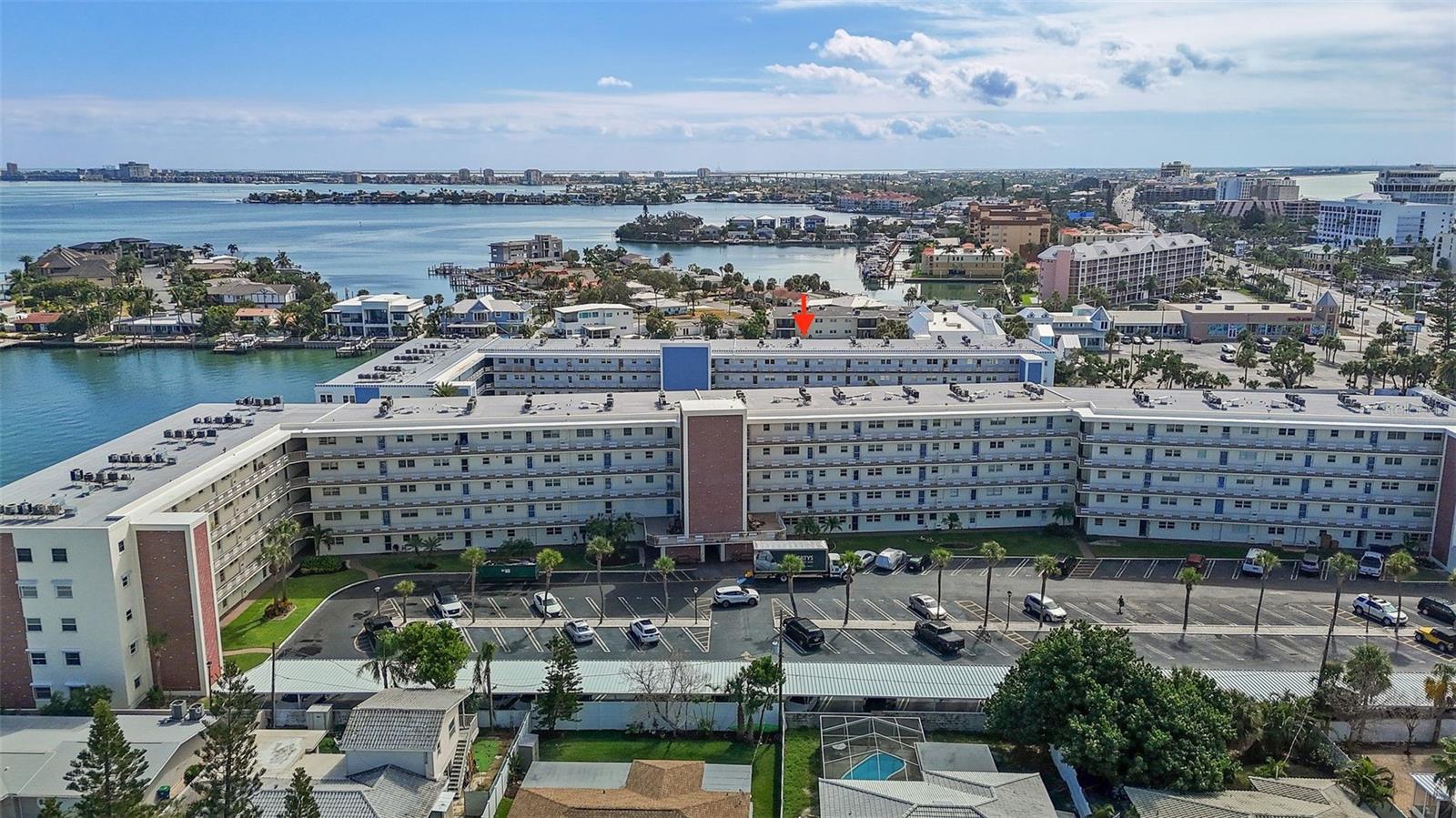 Image 37 of 40 For 5555 Gulf Boulevard 407