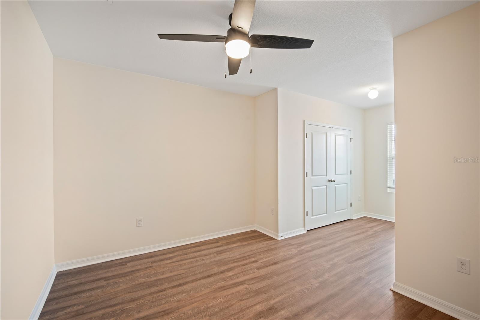 Image 19 of 27 For 8619 Falling Blue Place