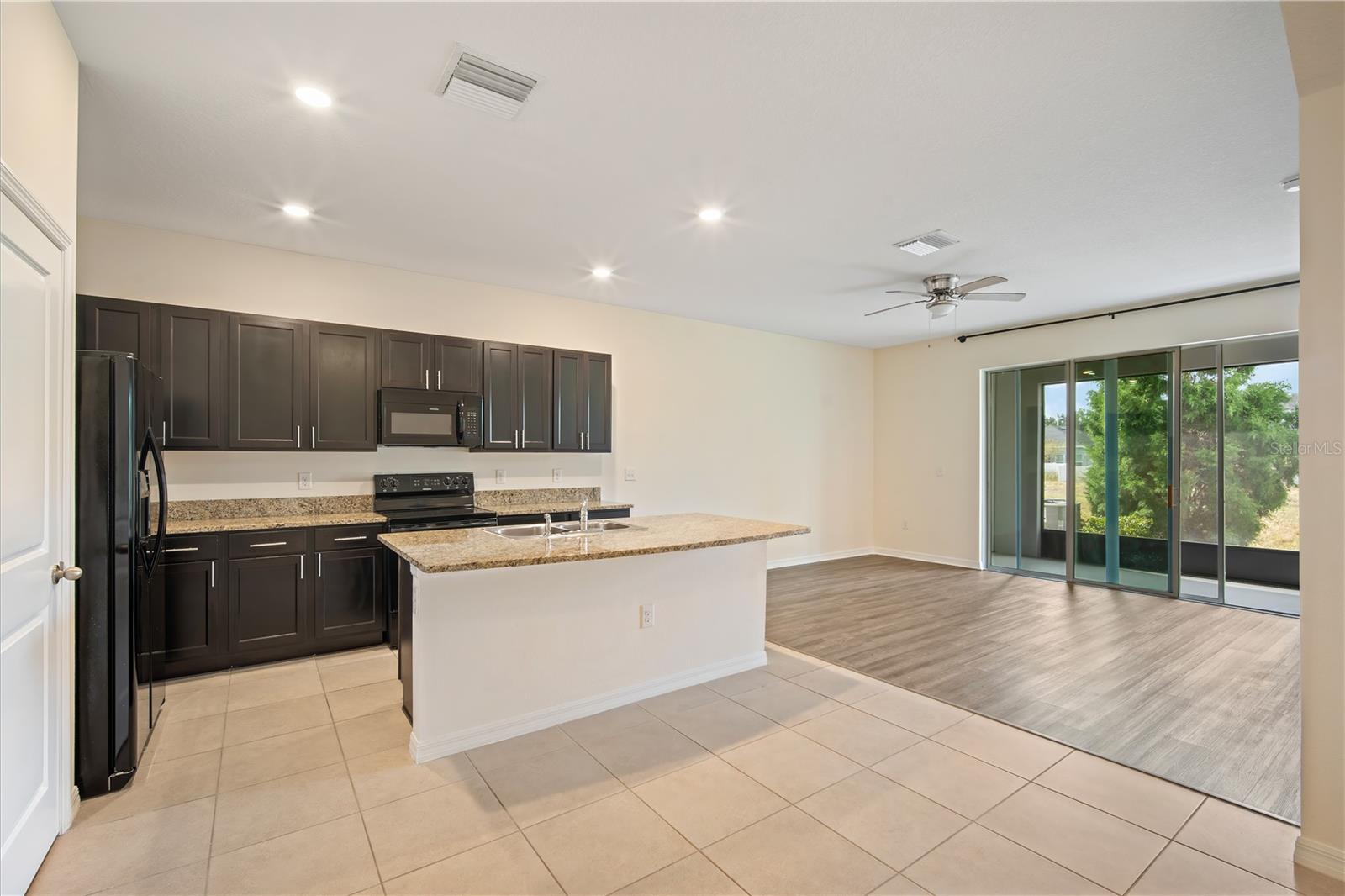 Image 7 of 27 For 8619 Falling Blue Place