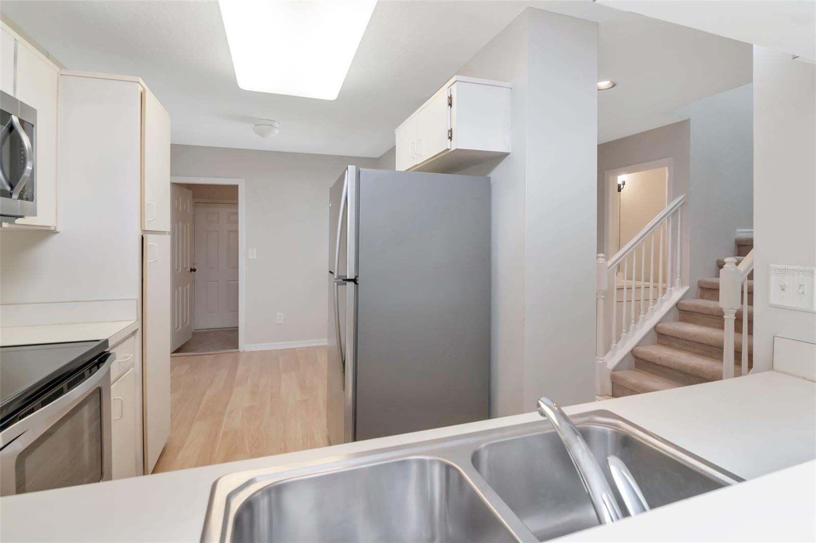 Image 16 of 41 For 4127 Brentwood Park Circle