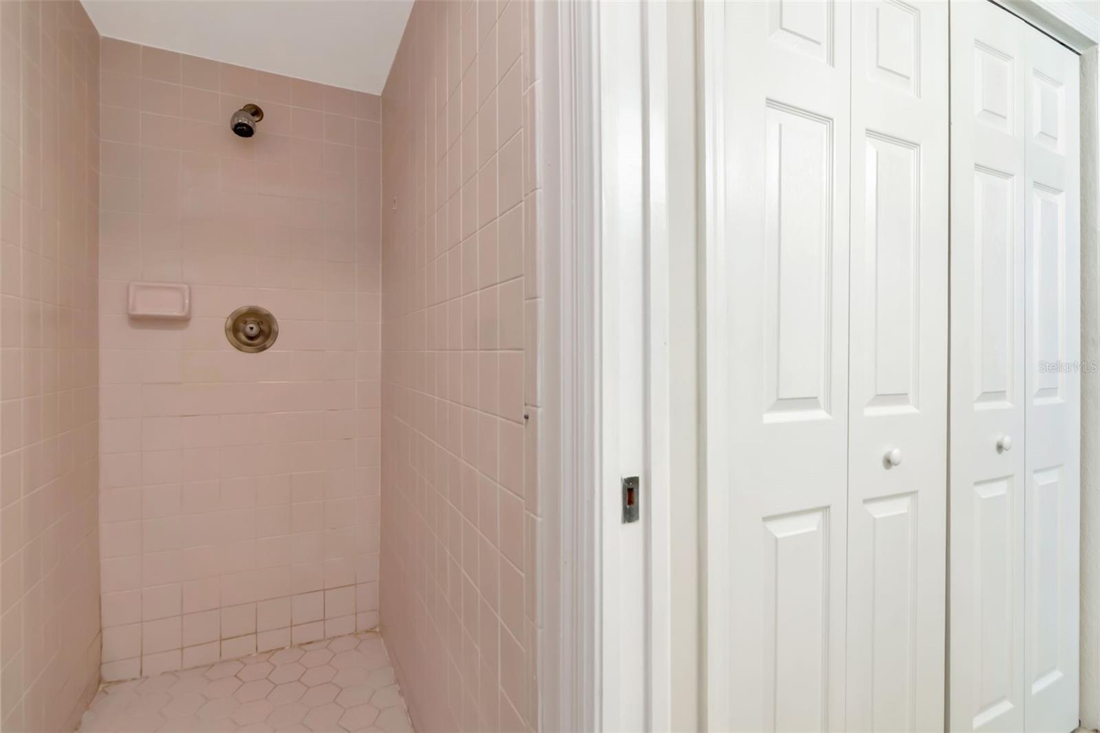 Image 27 of 41 For 4127 Brentwood Park Circle