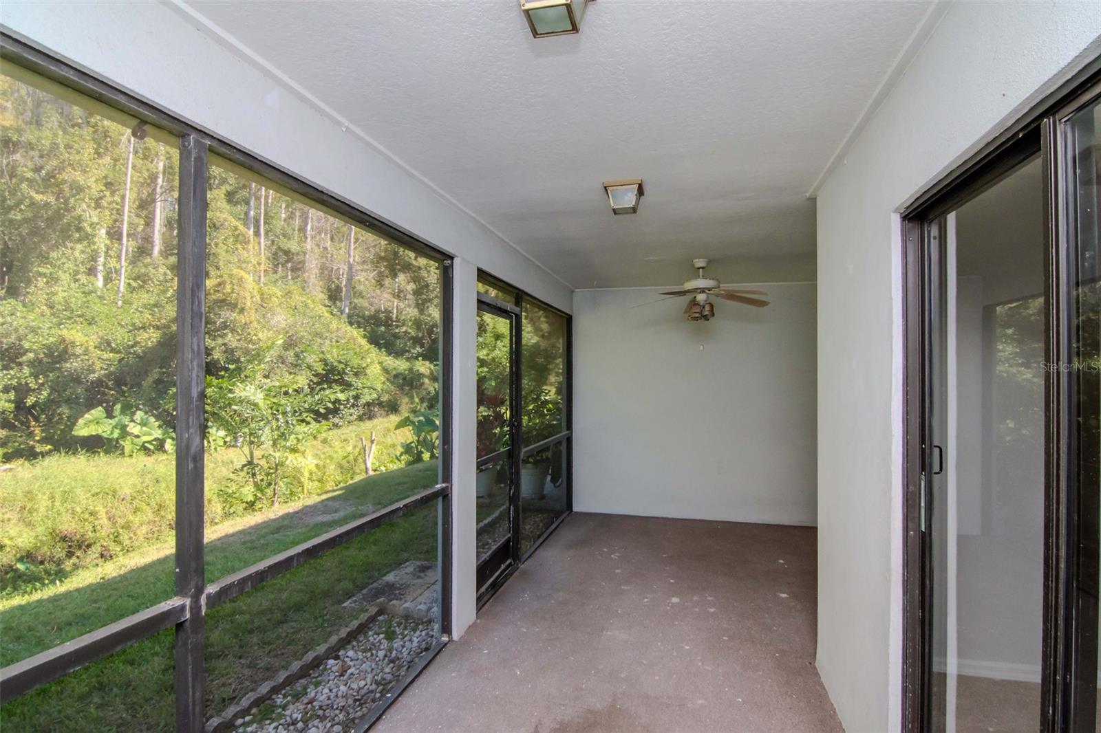 Image 33 of 41 For 4127 Brentwood Park Circle