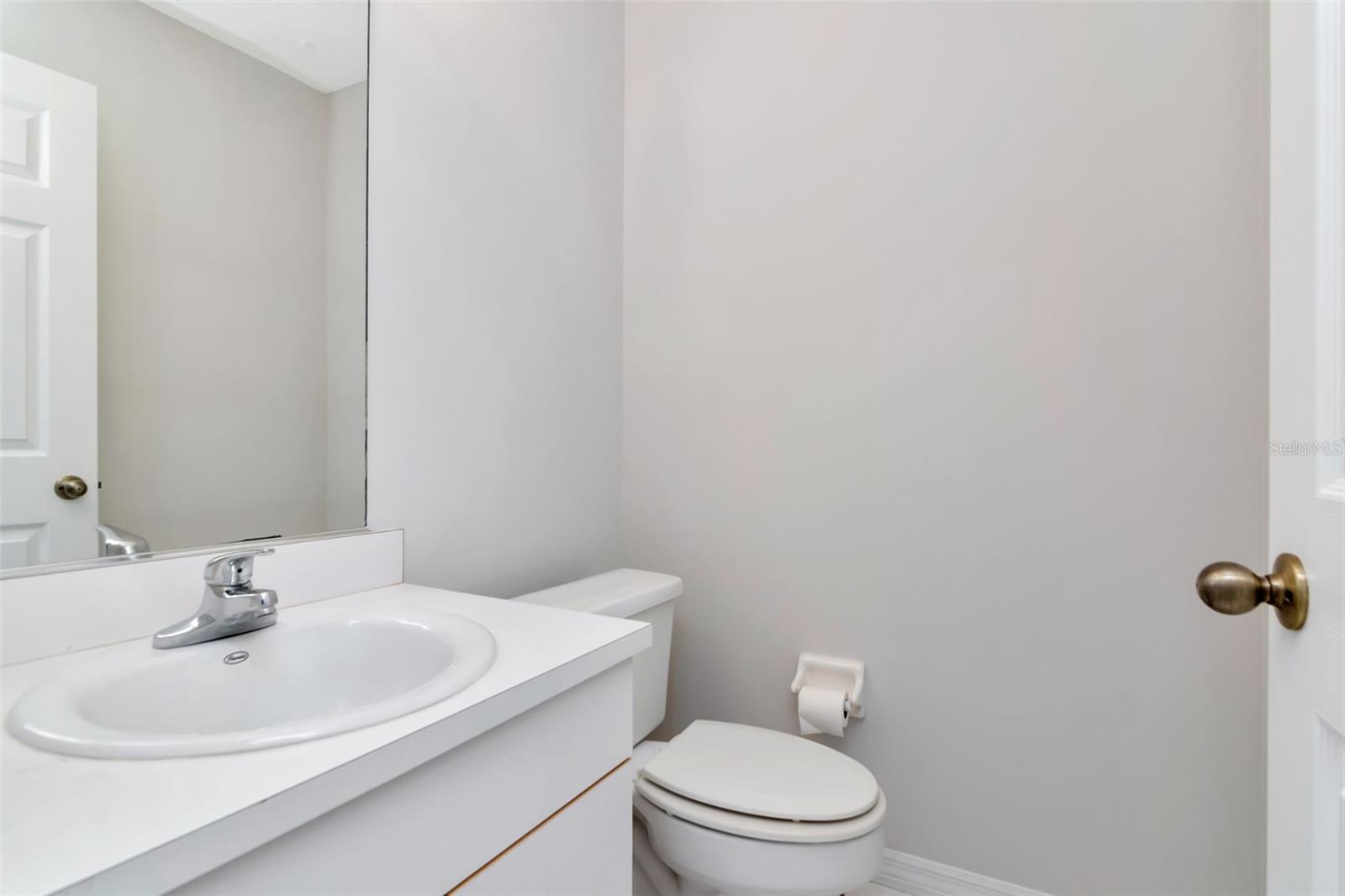 Image 8 of 41 For 4127 Brentwood Park Circle