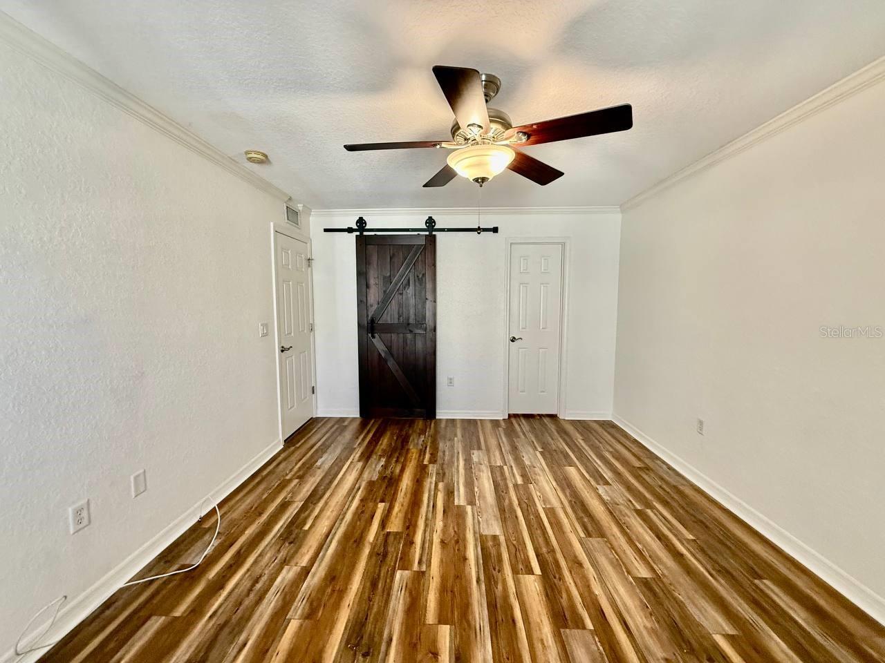 Image 14 of 33 For 704 Lyndhurst Street 624