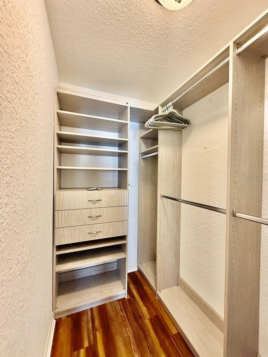 Image 16 of 33 For 704 Lyndhurst Street 624