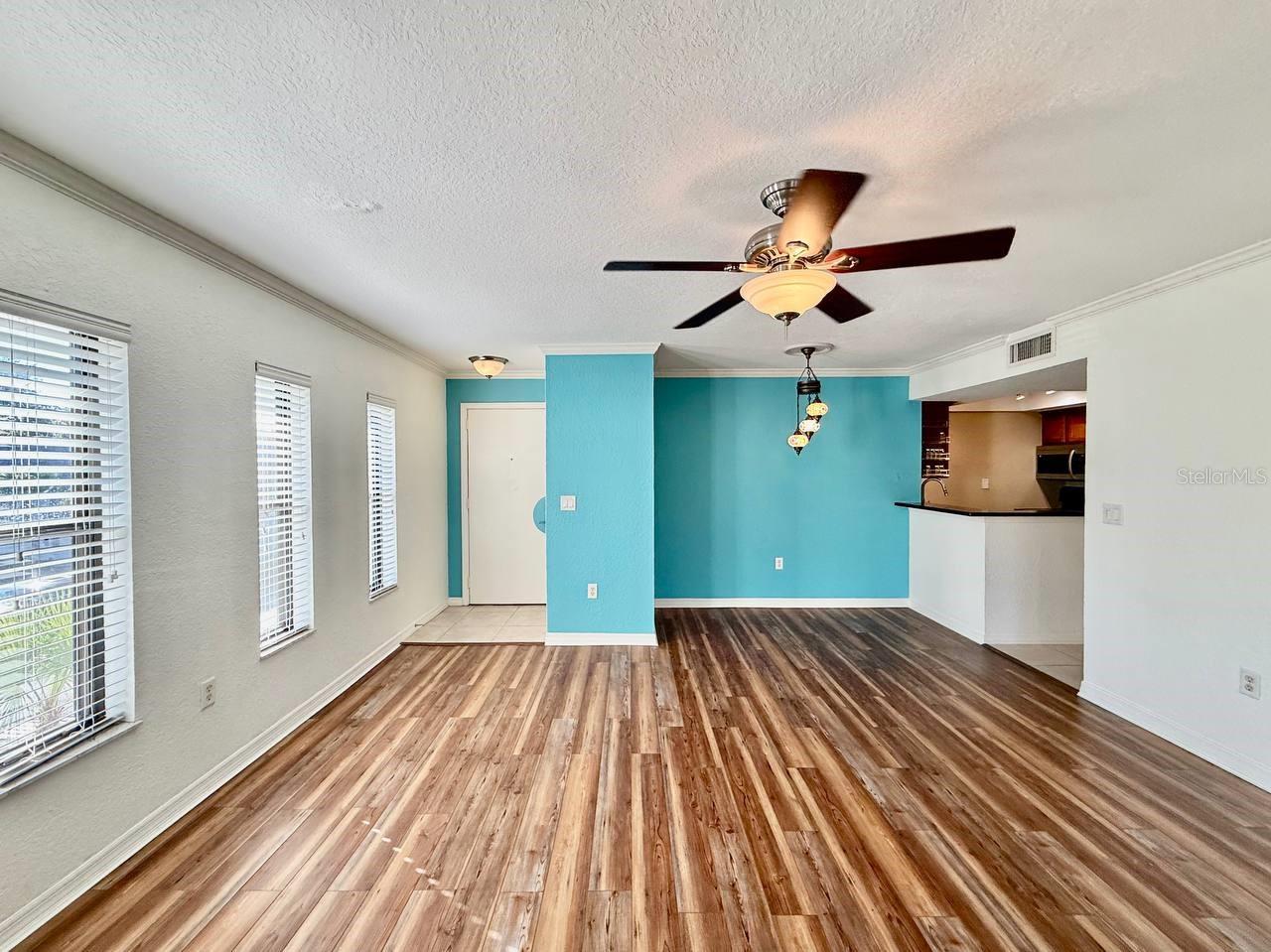 Image 5 of 33 For 704 Lyndhurst Street 624