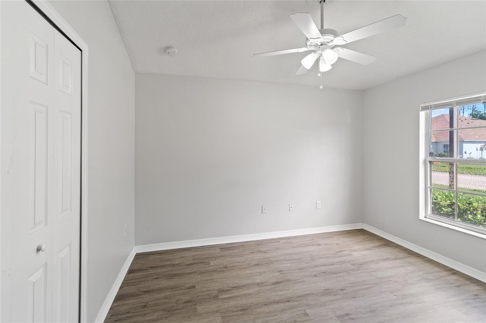 Image 16 of 40 For 5727 Autumn Shire Drive