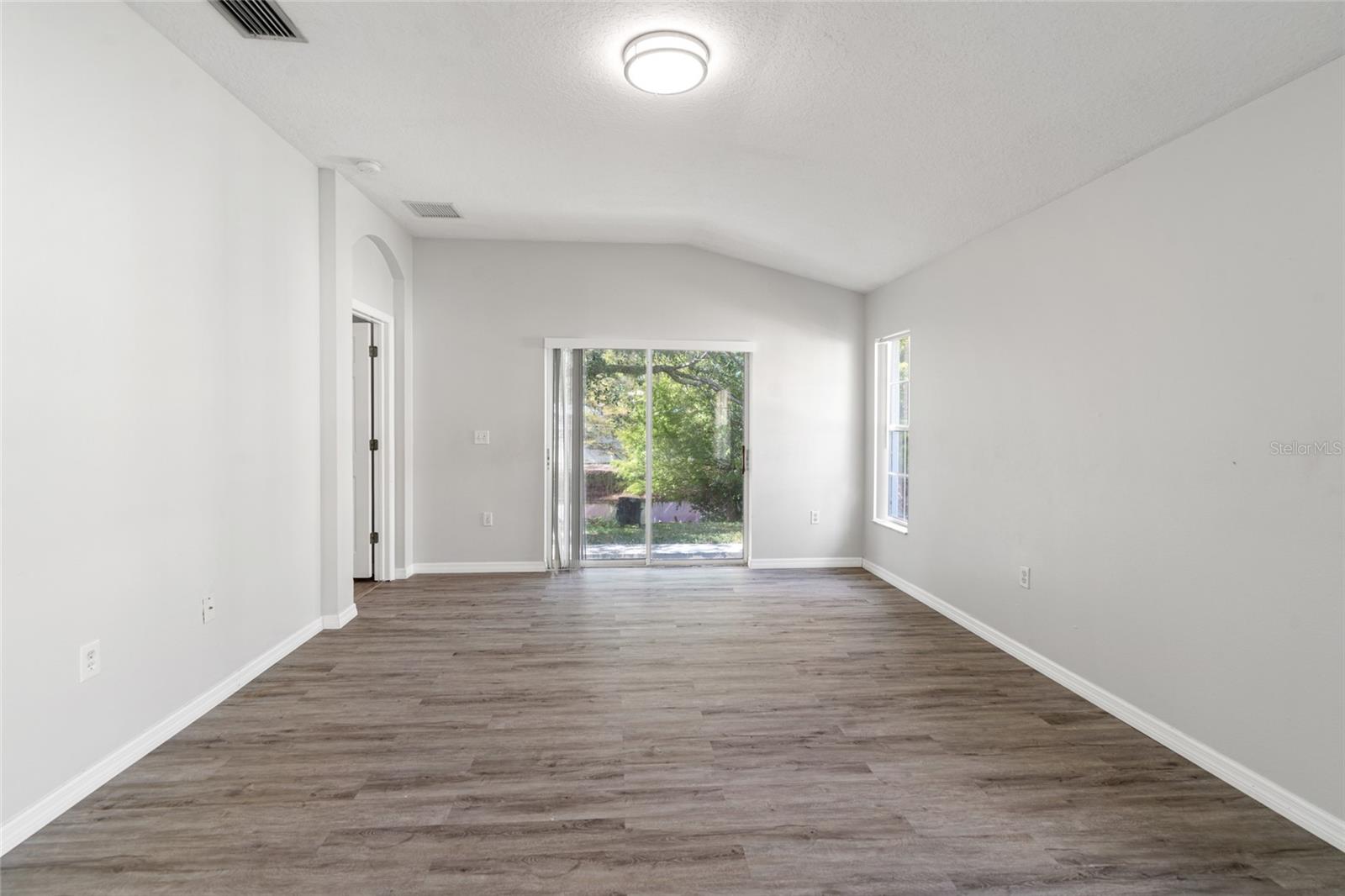 Image 21 of 40 For 5727 Autumn Shire Drive