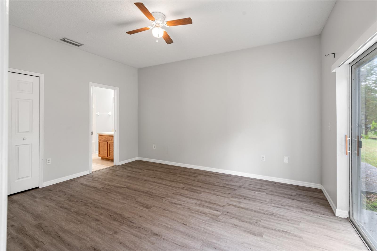 Image 22 of 40 For 5727 Autumn Shire Drive