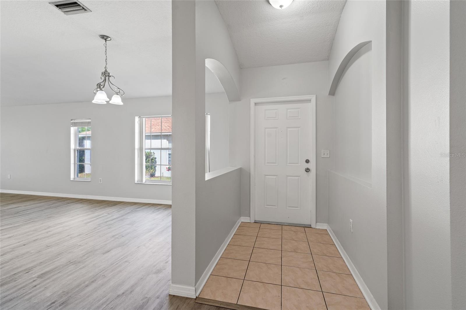 Image 3 of 40 For 5727 Autumn Shire Drive