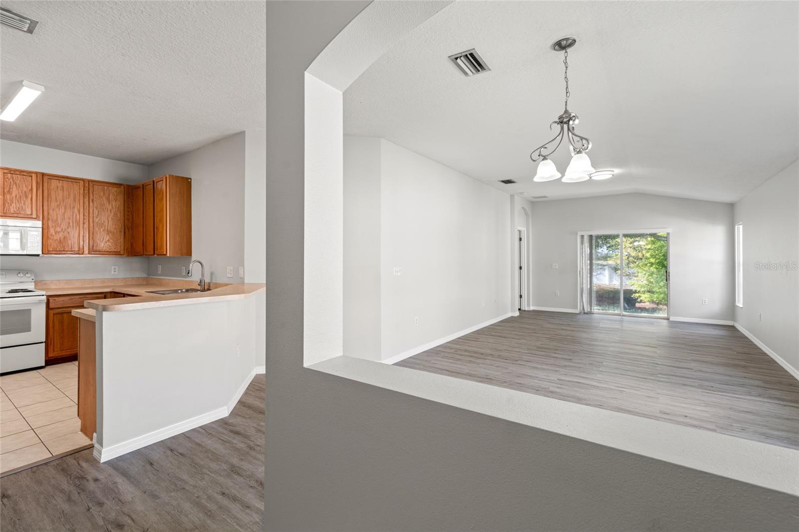 Image 4 of 40 For 5727 Autumn Shire Drive