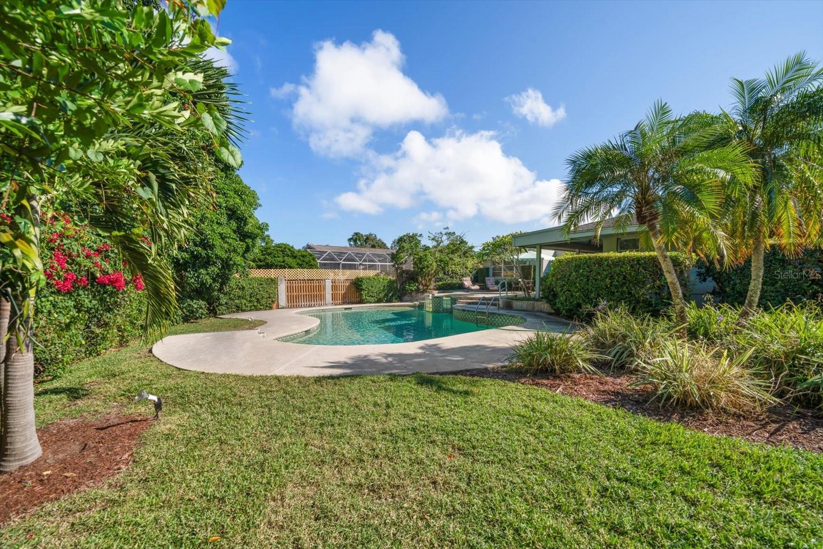 Image 52 of 66 For 308 Eastleigh Drive