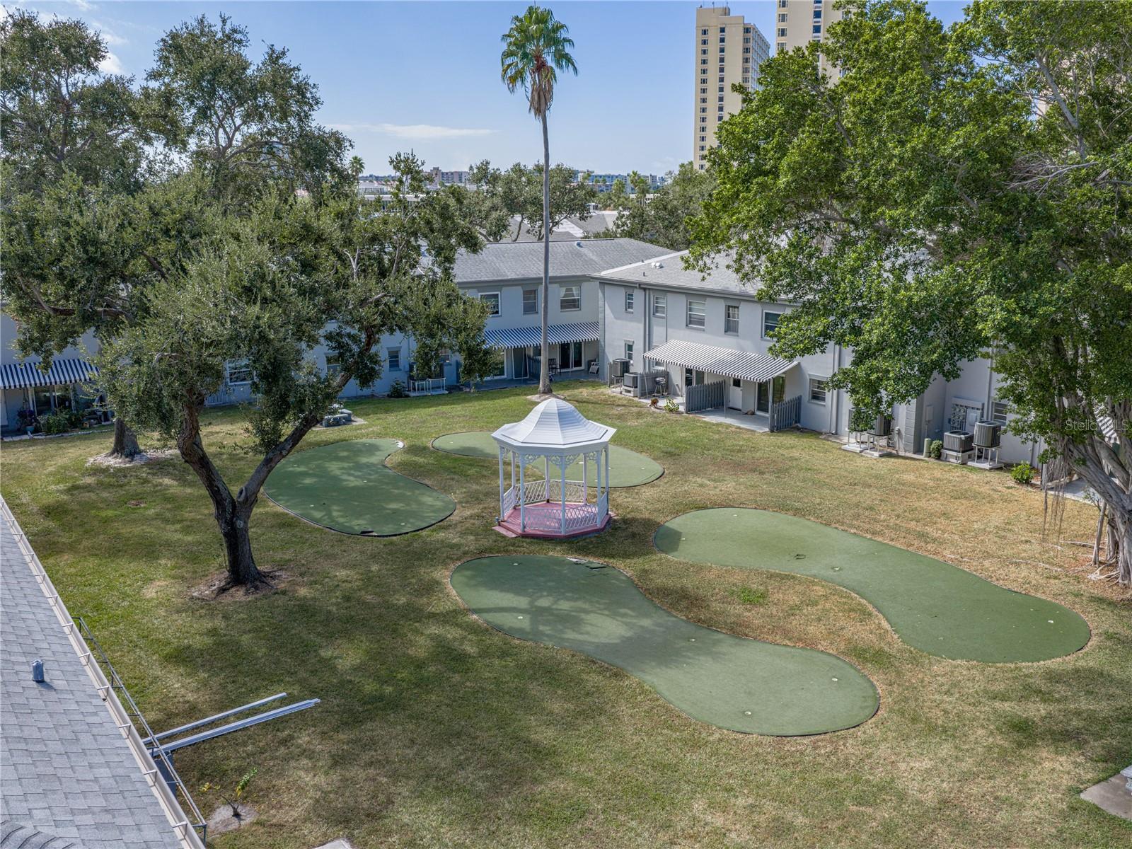 Image 25 of 63 For 1170 Rue Des Chateaux  1a