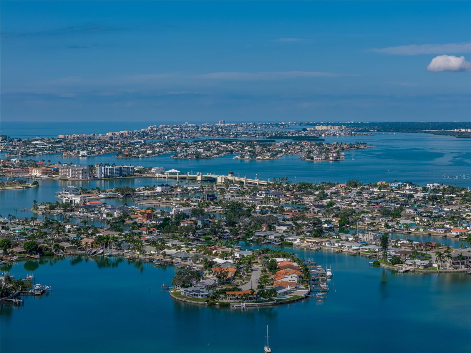 Image 44 of 63 For 1170 Rue Des Chateaux  1a