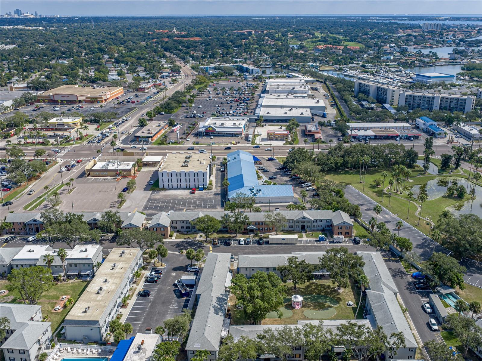 Image 46 of 63 For 1170 Rue Des Chateaux  1a