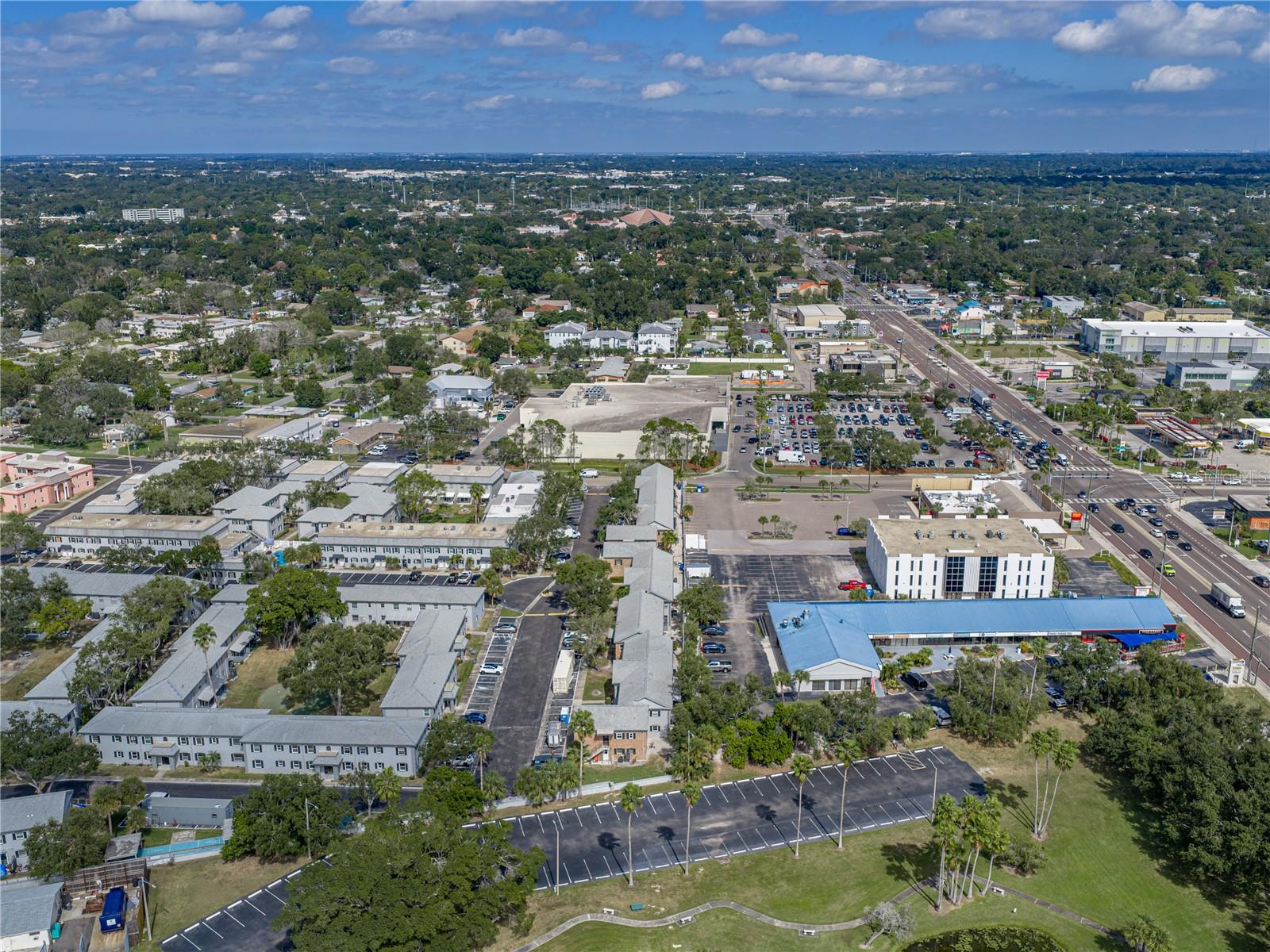 Image 49 of 63 For 1170 Rue Des Chateaux  1a