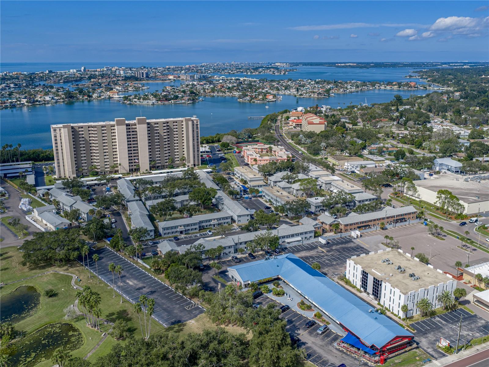 Image 51 of 63 For 1170 Rue Des Chateaux  1a