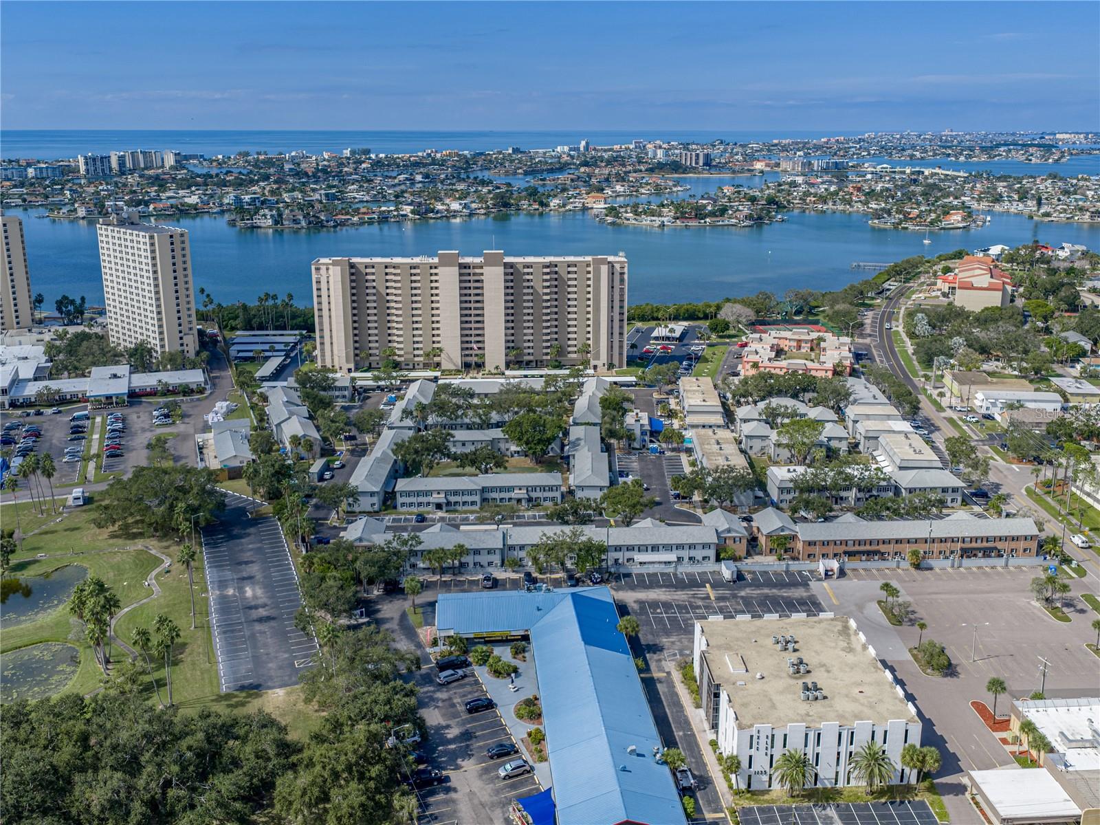 Image 52 of 63 For 1170 Rue Des Chateaux  1a