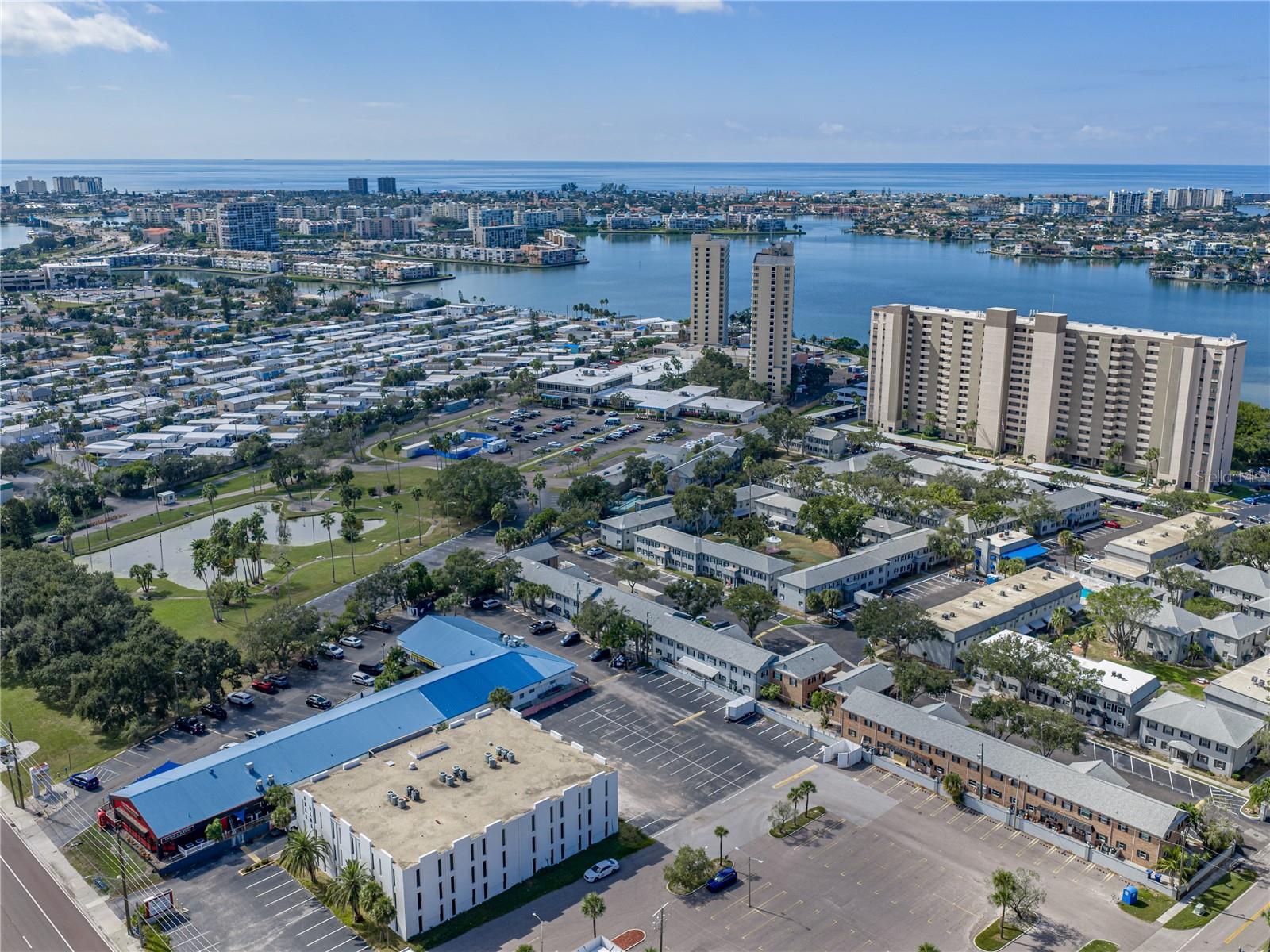 Image 54 of 63 For 1170 Rue Des Chateaux  1a