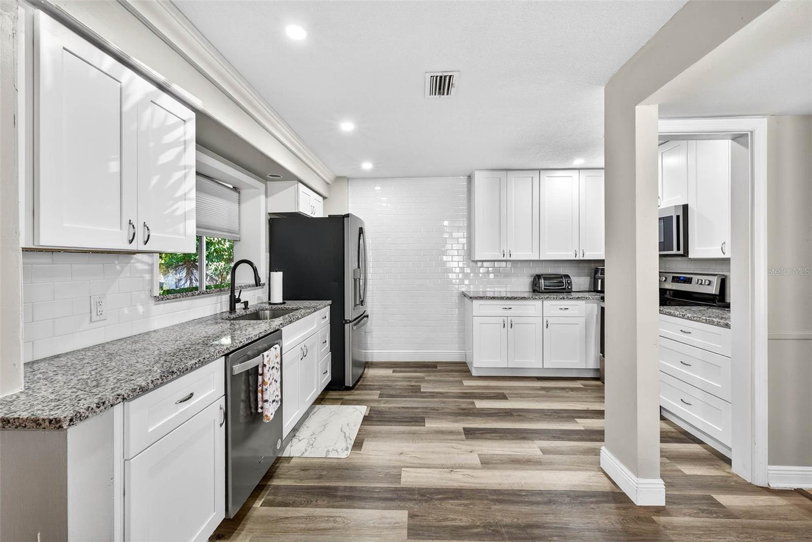 Image 13 of 44 For 13589 101st Terrace