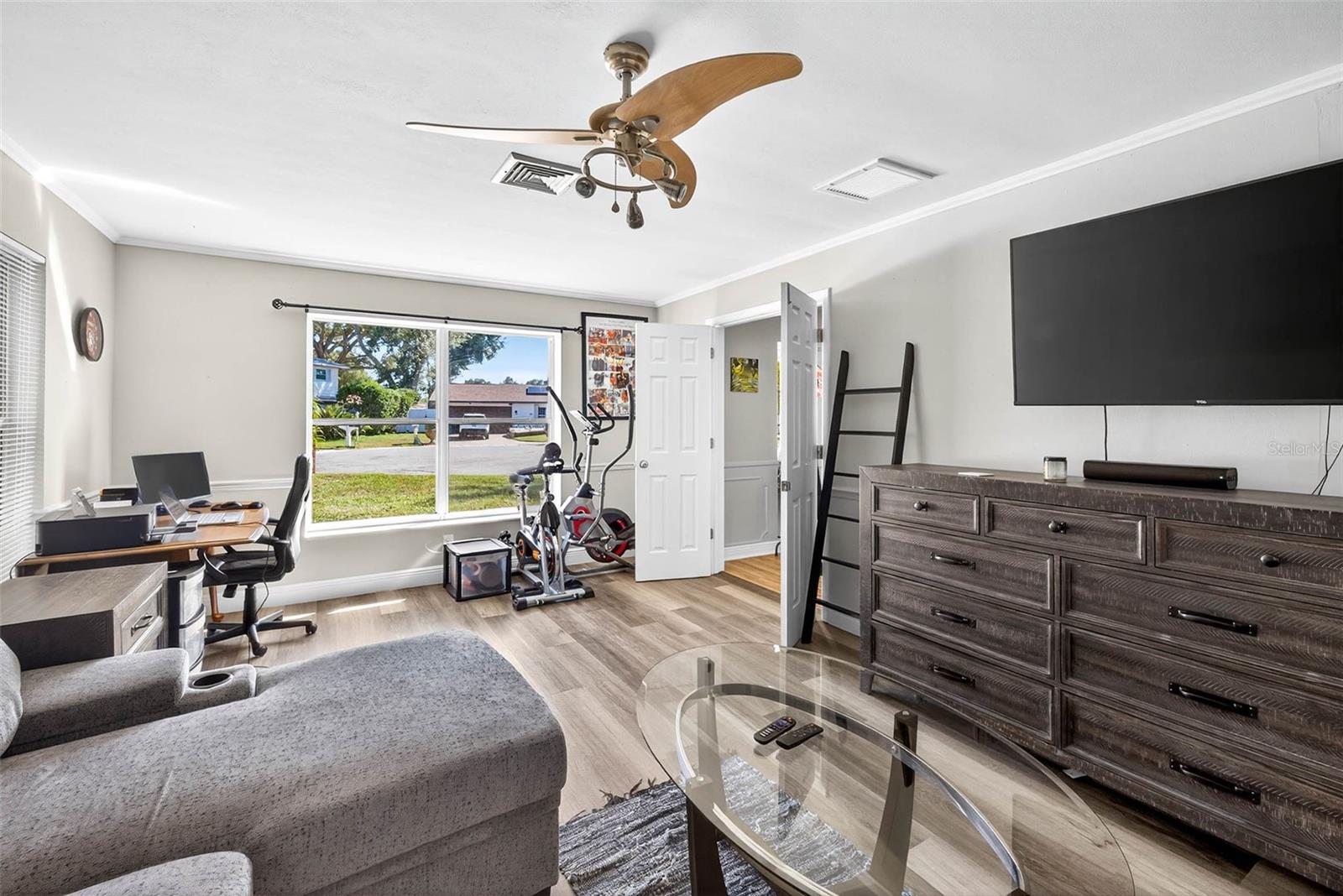 Image 28 of 44 For 13589 101st Terrace