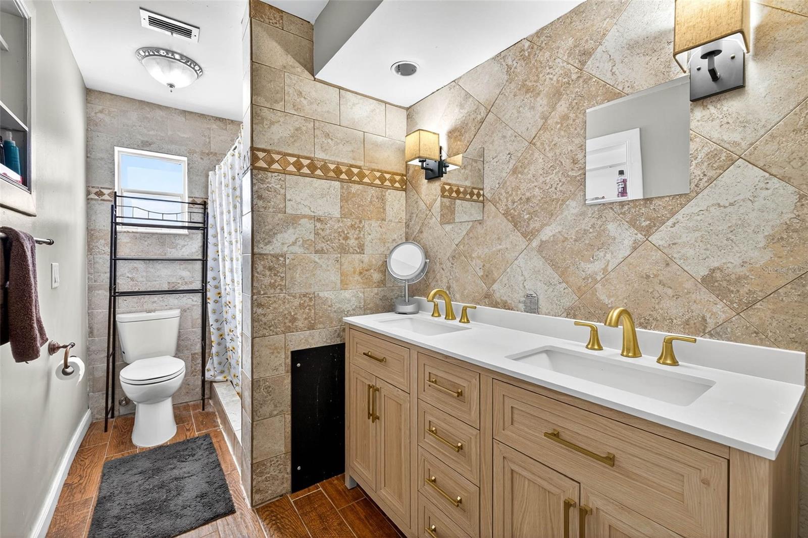 Image 37 of 44 For 13589 101st Terrace