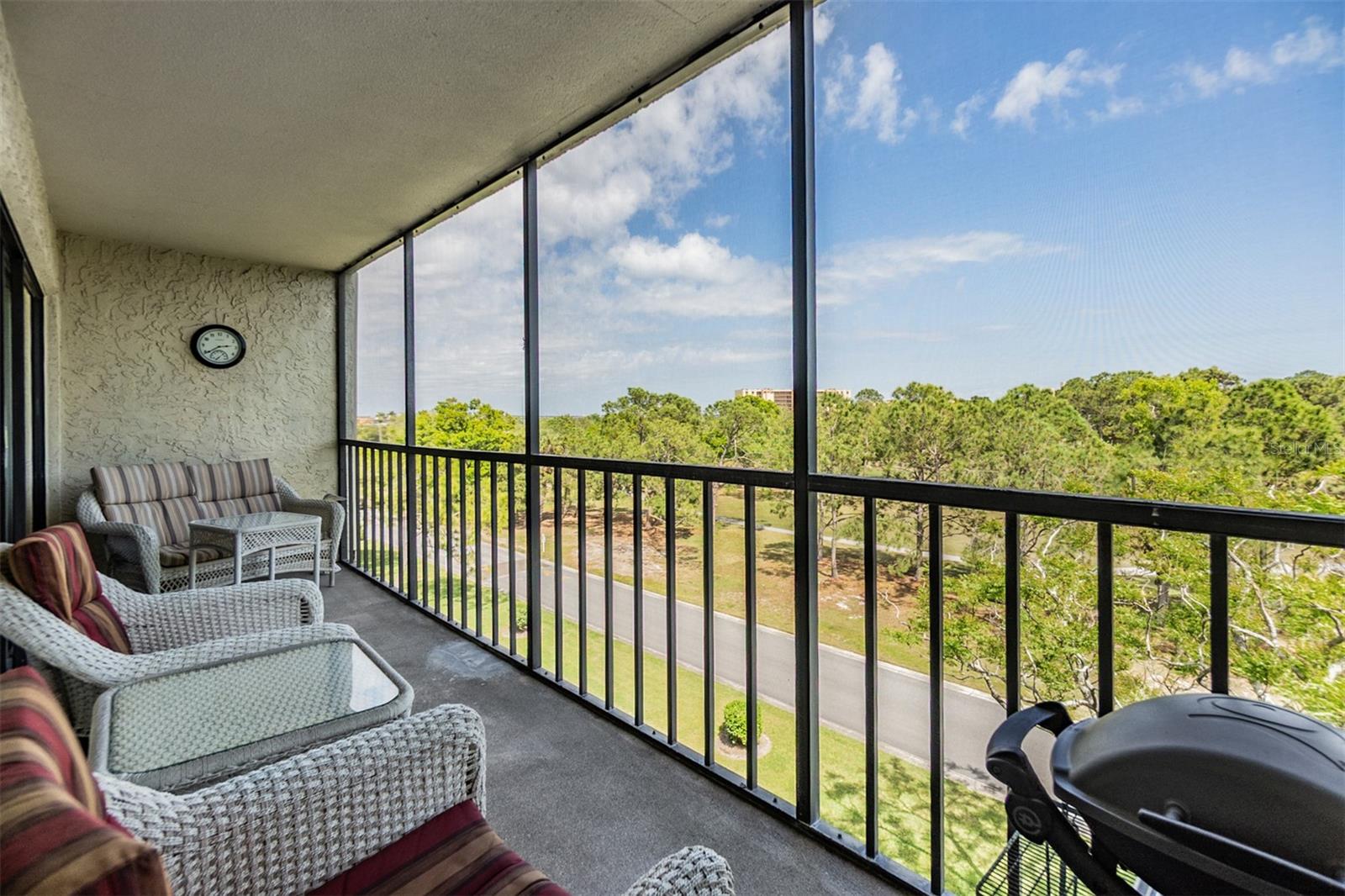 Image 17 of 48 For 2700 Cove Cay Drive 5g