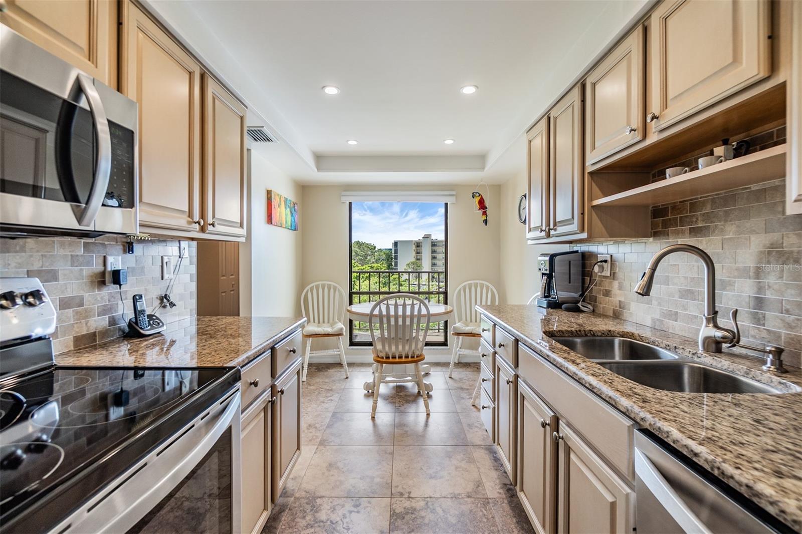 Image 2 of 48 For 2700 Cove Cay Drive 5g