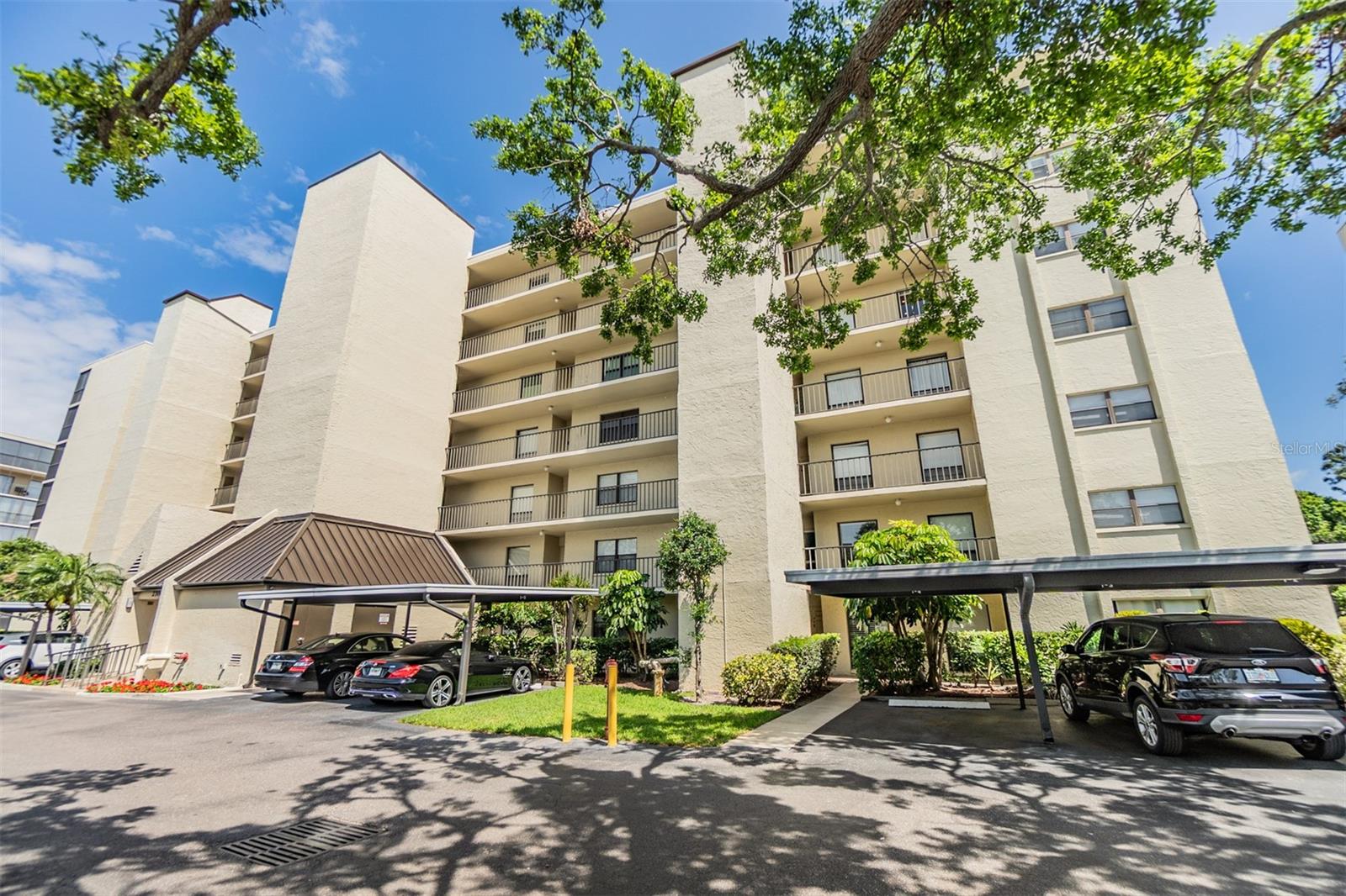 Image 30 of 48 For 2700 Cove Cay Drive 5g