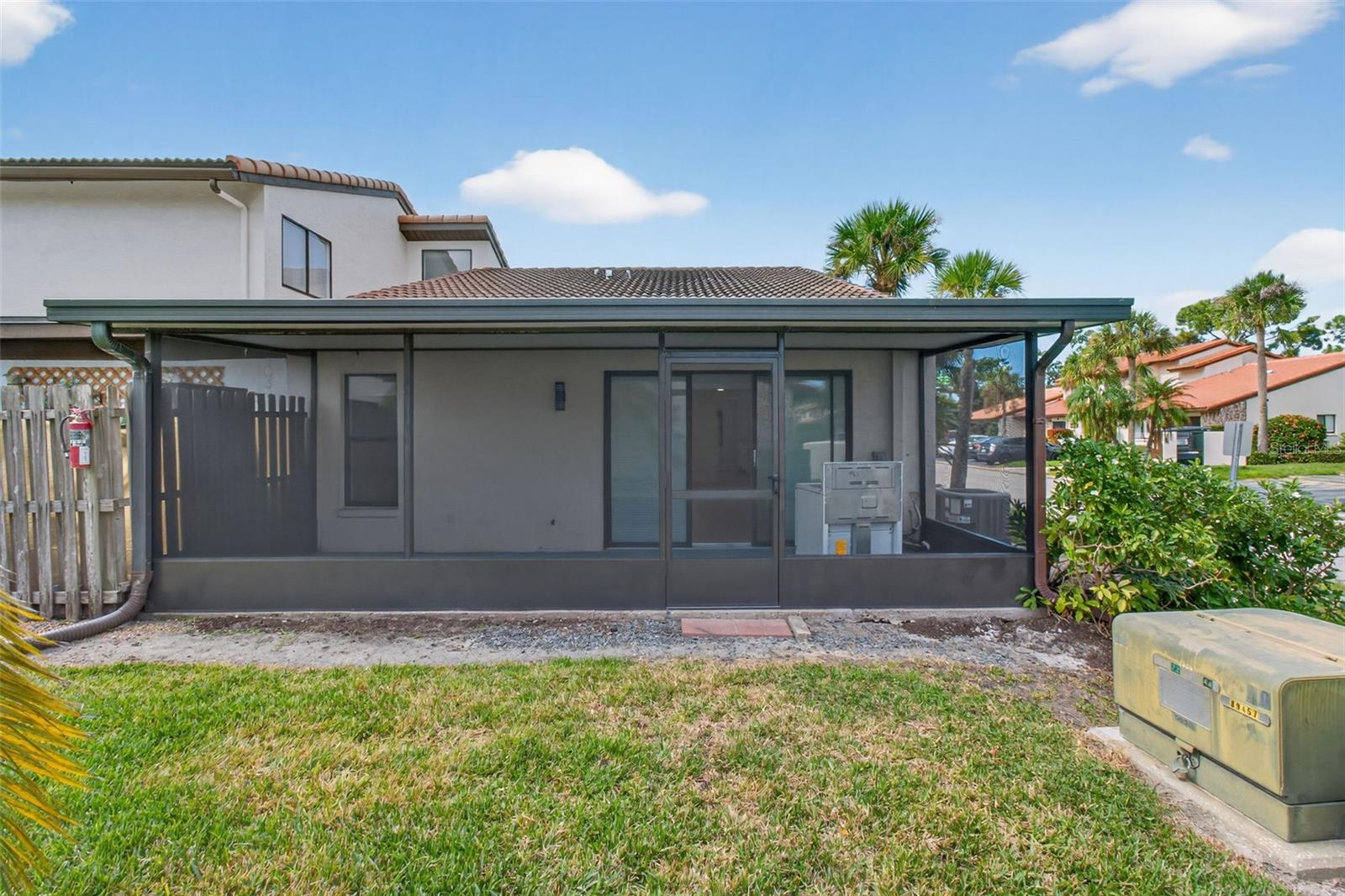 Image 33 of 37 For 7360 Ulmerton Road 30e