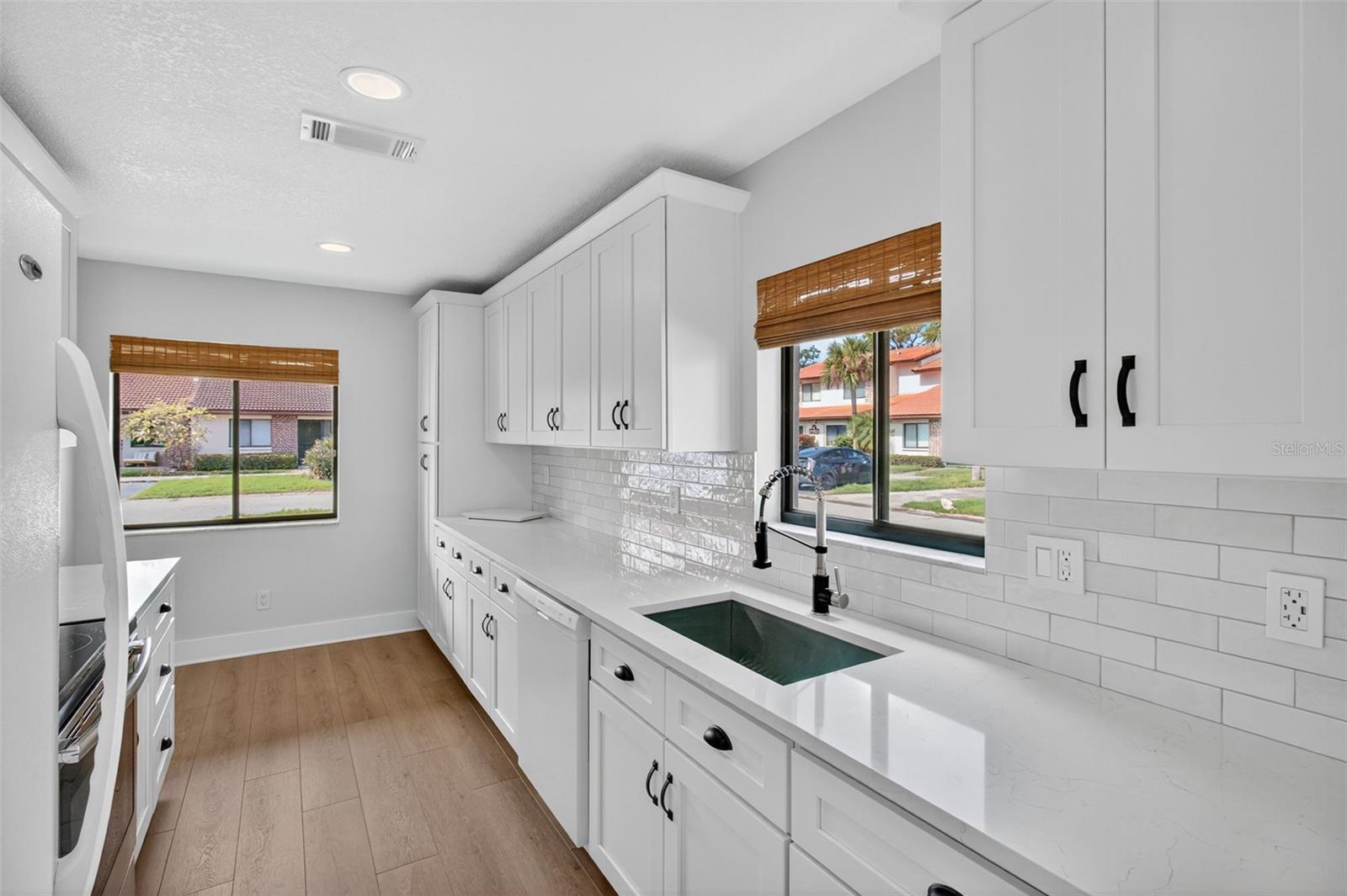 Image 5 of 37 For 7360 Ulmerton Road 30e