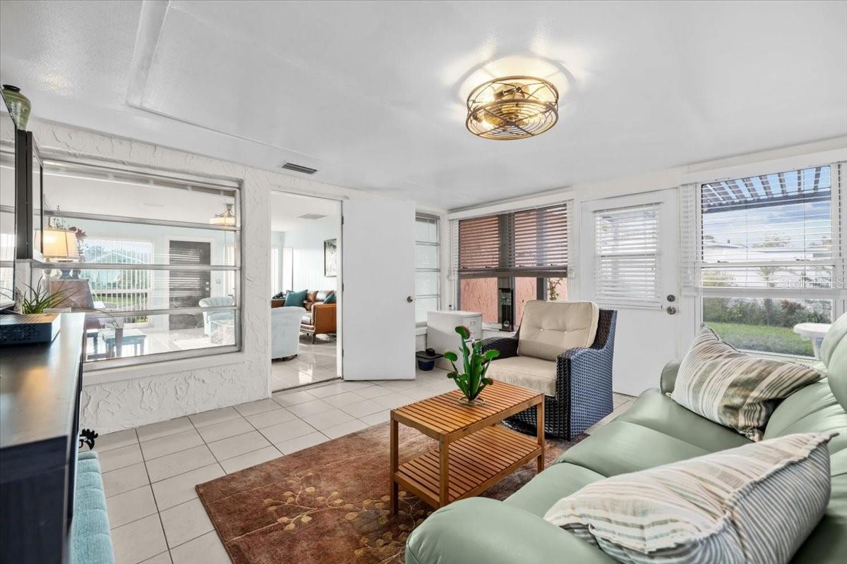 Image 11 of 57 For 4880 Shell Stream Boulevard