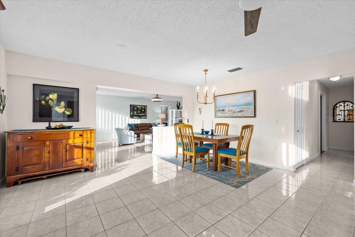 Image 13 of 57 For 4880 Shell Stream Boulevard