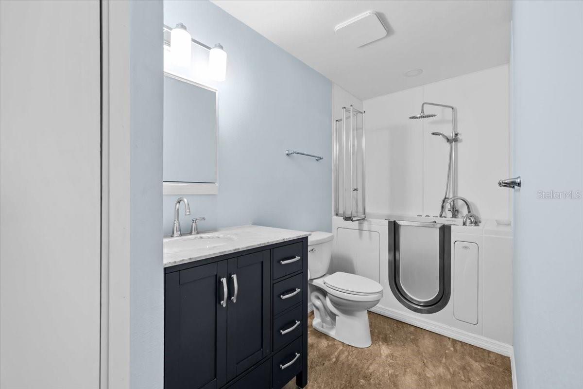 Image 29 of 57 For 4880 Shell Stream Boulevard