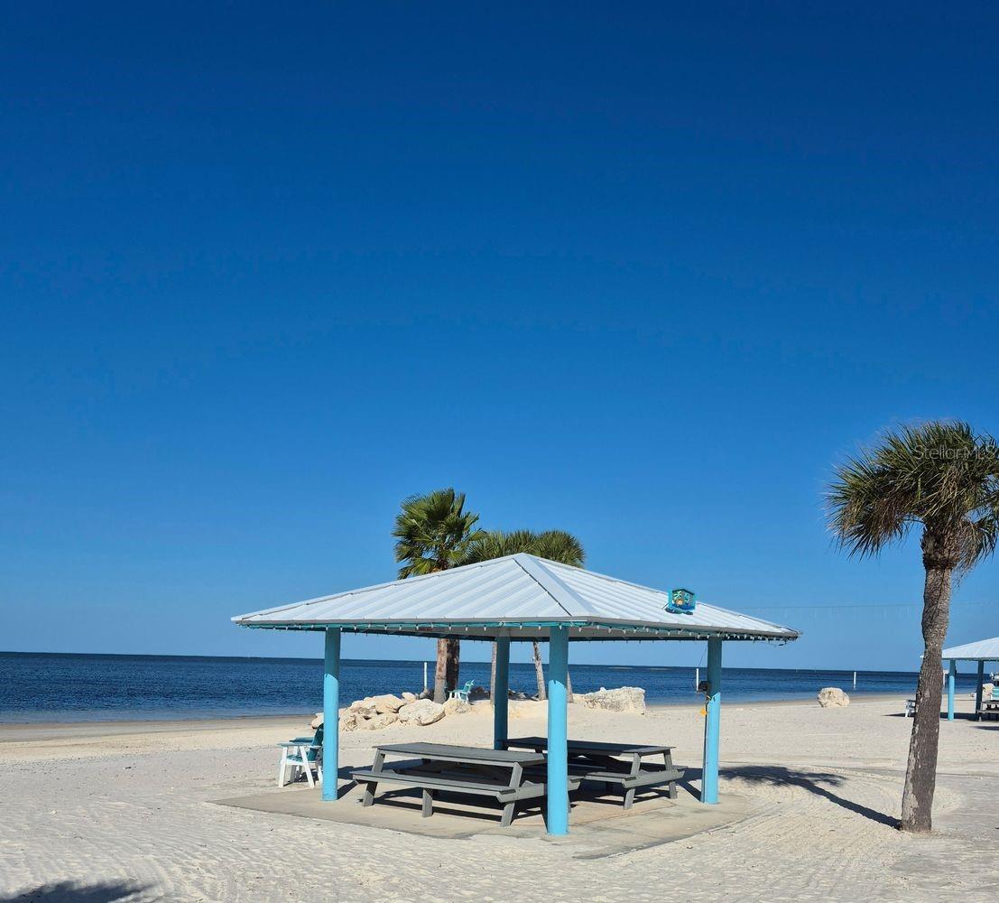 Image 42 of 57 For 4880 Shell Stream Boulevard