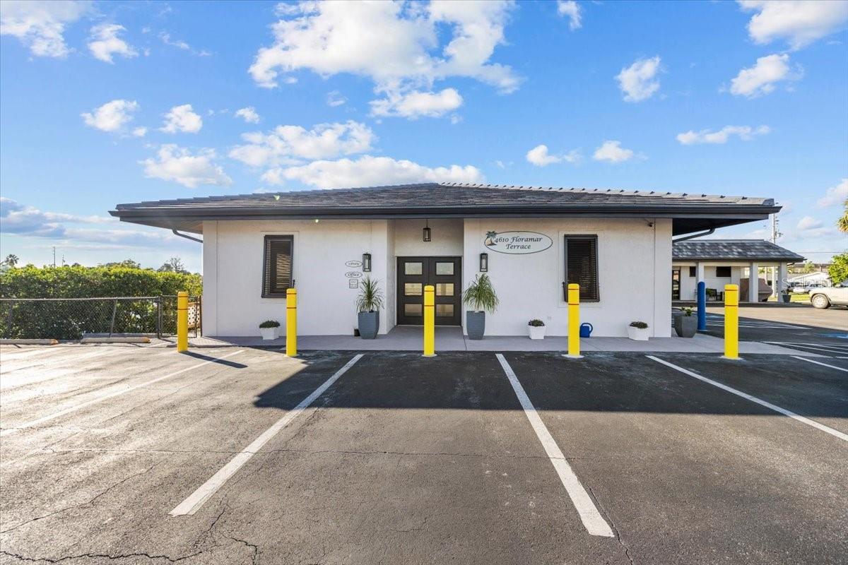 Image 49 of 57 For 4880 Shell Stream Boulevard