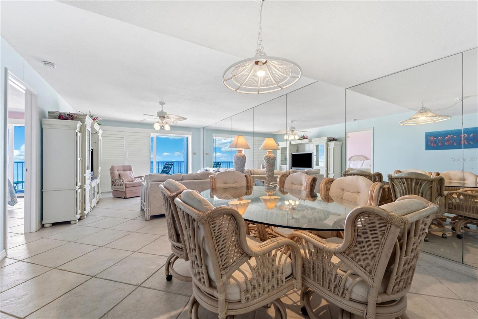 Image 10 of 36 For 17200 Gulf Boulevard 503