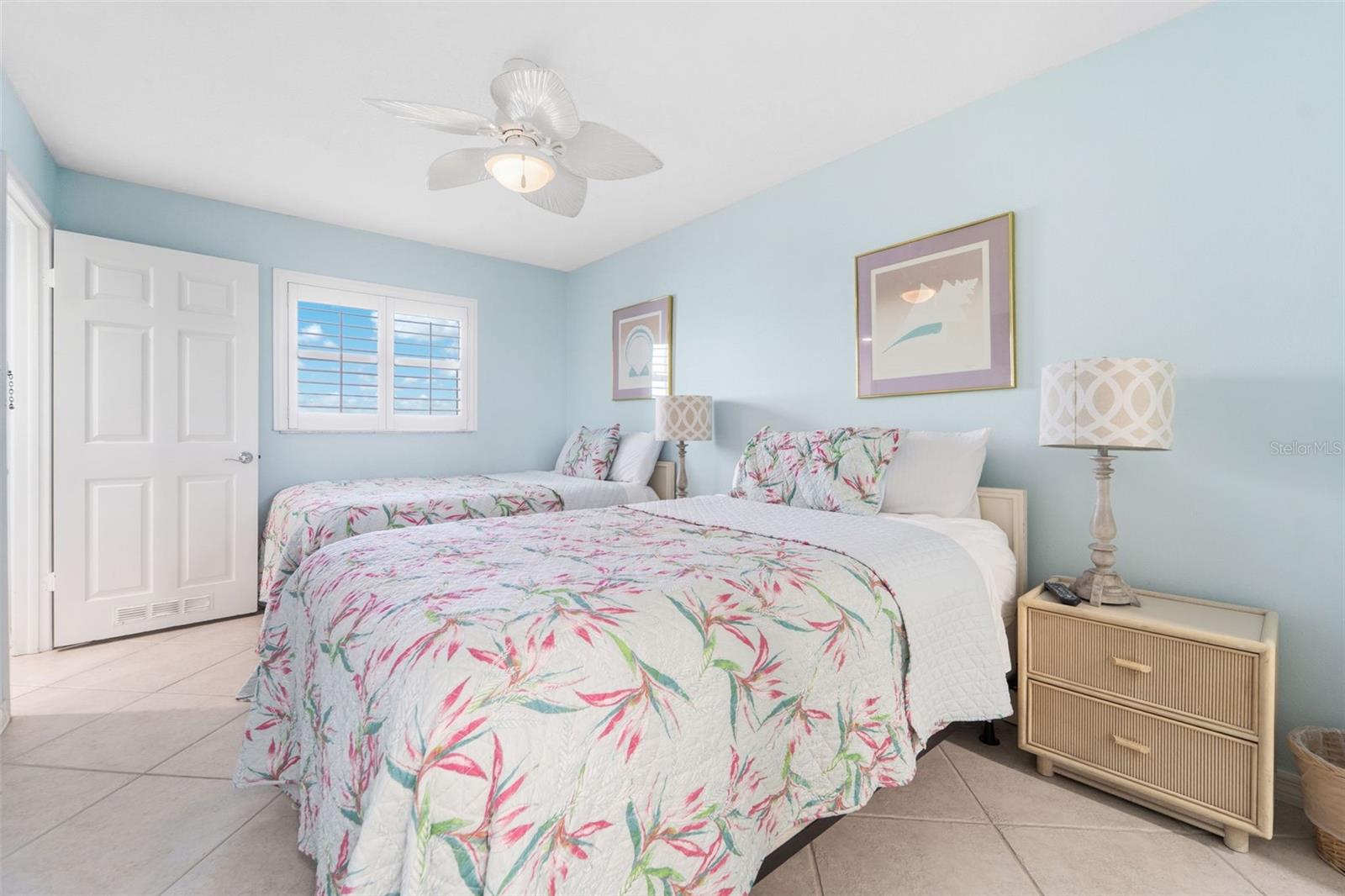 Image 17 of 36 For 17200 Gulf Boulevard 503