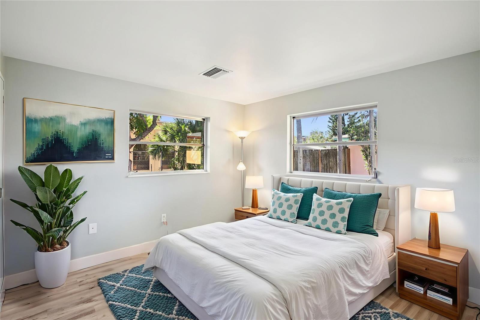 Image 16 of 23 For 1547 Andover Drive