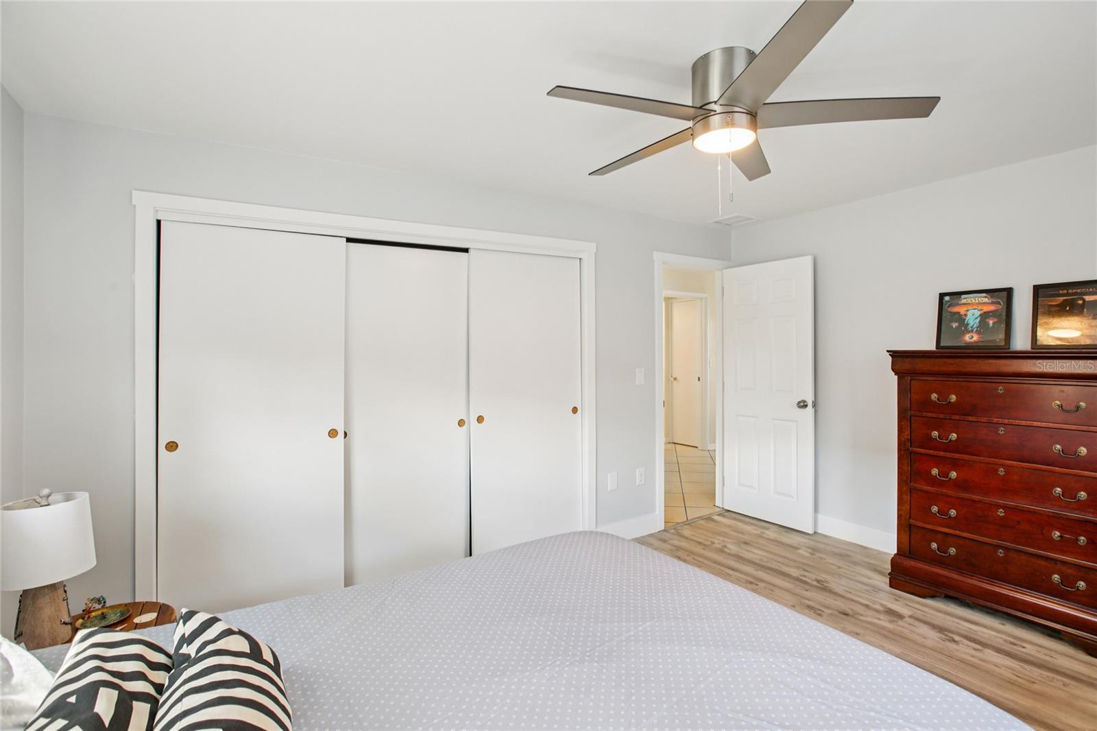 Image 18 of 23 For 1547 Andover Drive