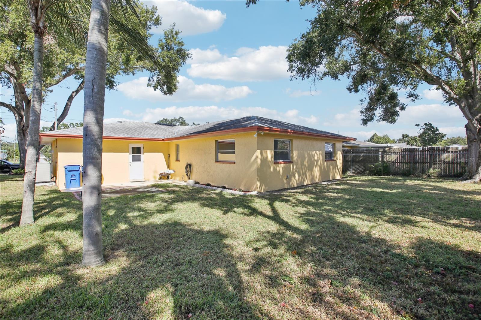 Image 2 of 23 For 1547 Andover Drive