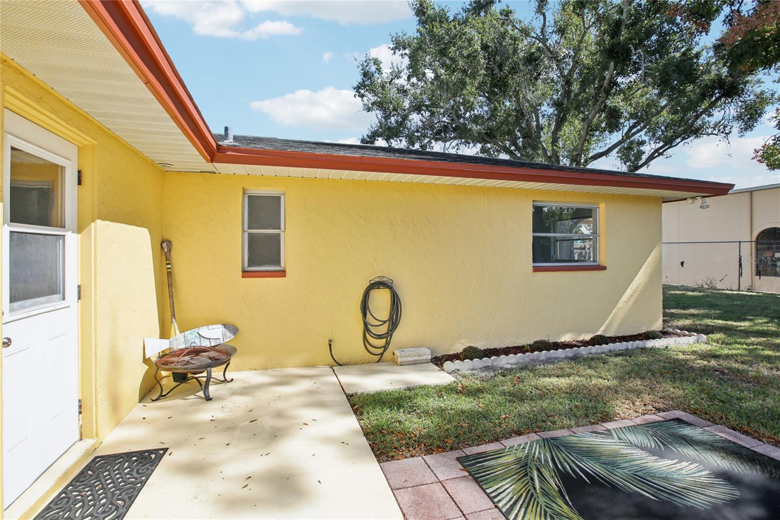 Image 8 of 23 For 1547 Andover Drive