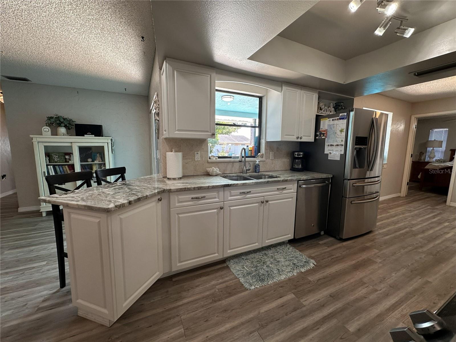 Image 54 of 100 For 914 Plum Tree Lane