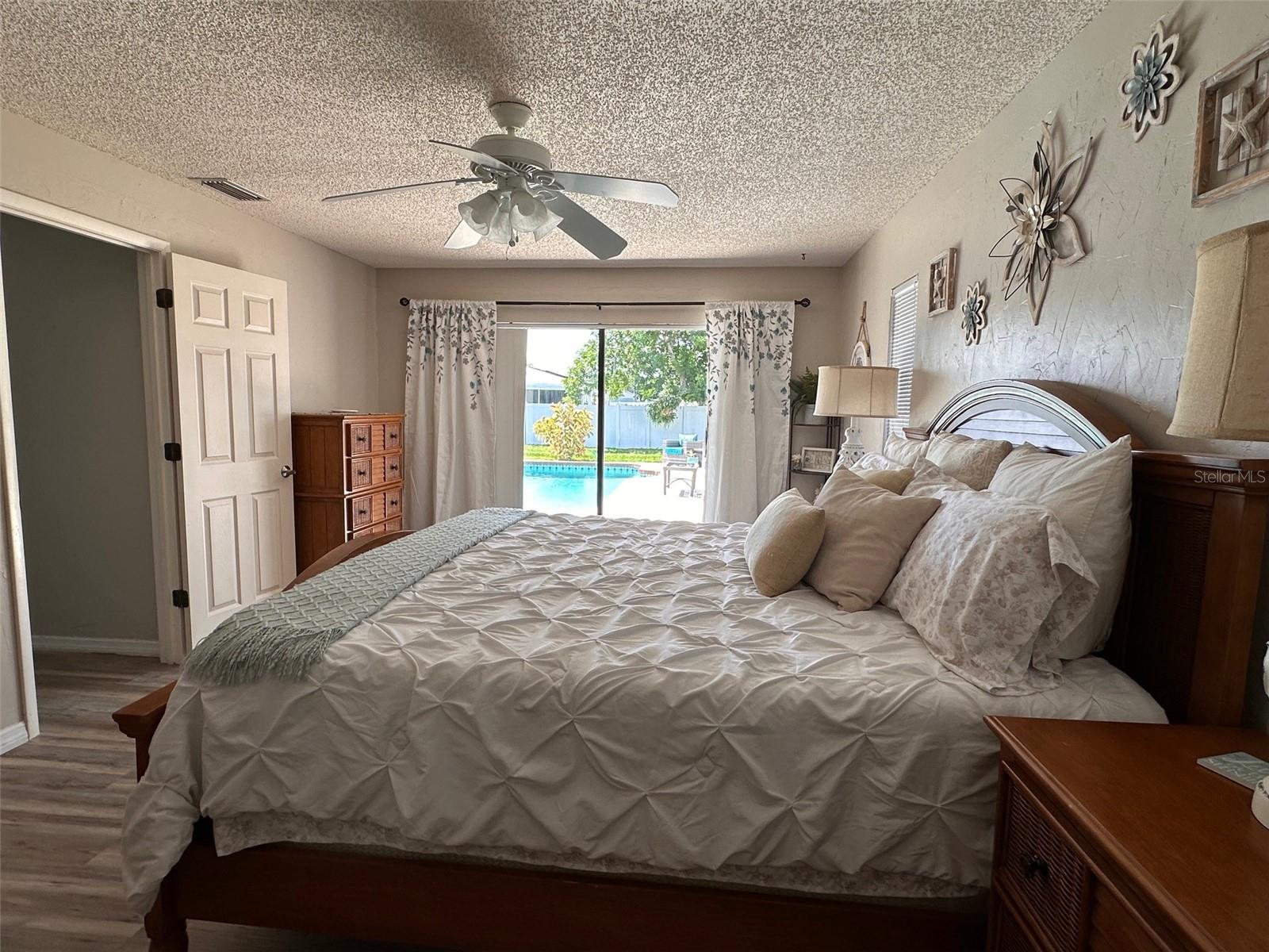 Image 64 of 100 For 914 Plum Tree Lane